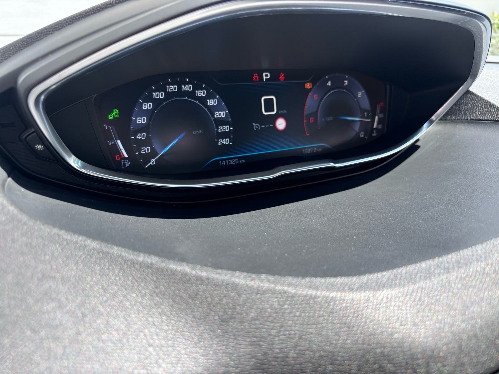 Peugeot 3008 1,5 BlueHDI automatik •GT Line• Pano • NOVI LANAC, fotografija 15