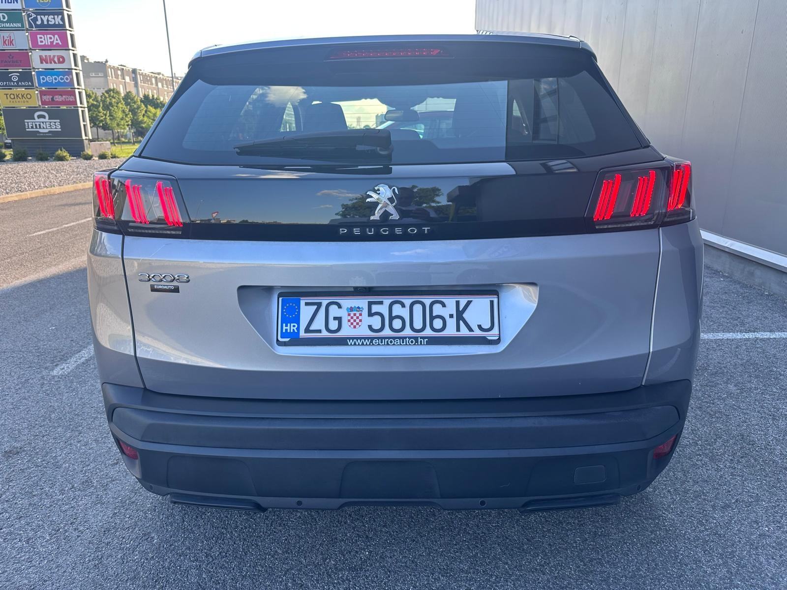 Peugeot 3008 1,5 BlueHDI automatik, fotografija 6