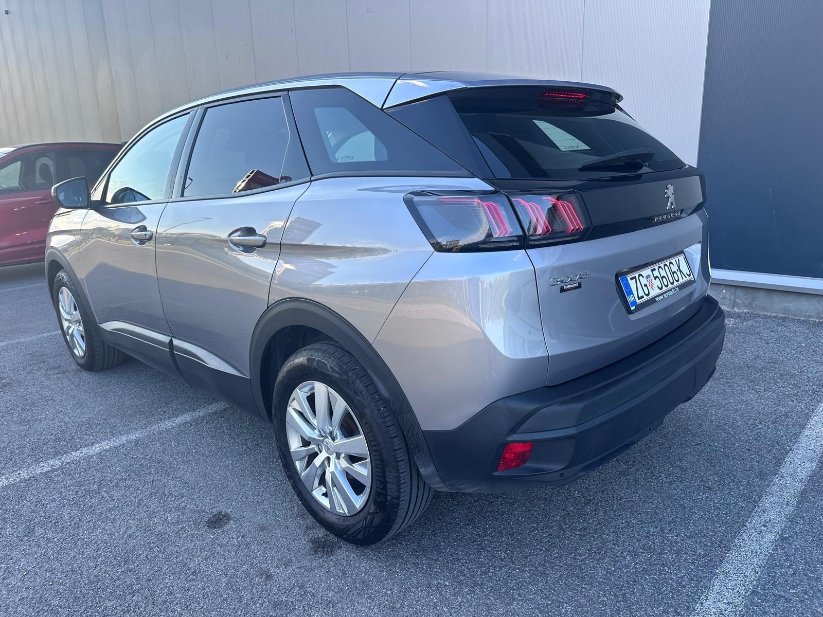 Peugeot 3008 1,5 BlueHDI automatik, fotografija 4