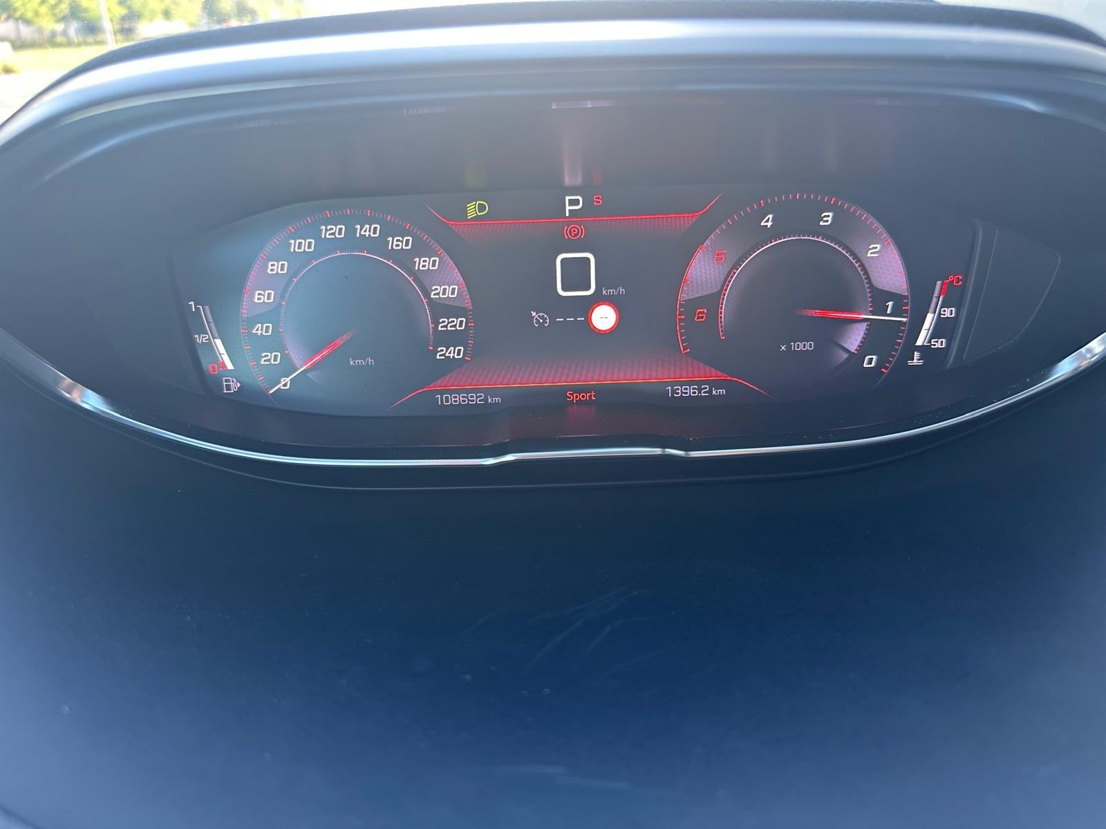 Peugeot 3008 1,5 BlueHDI automatik, fotografija 20