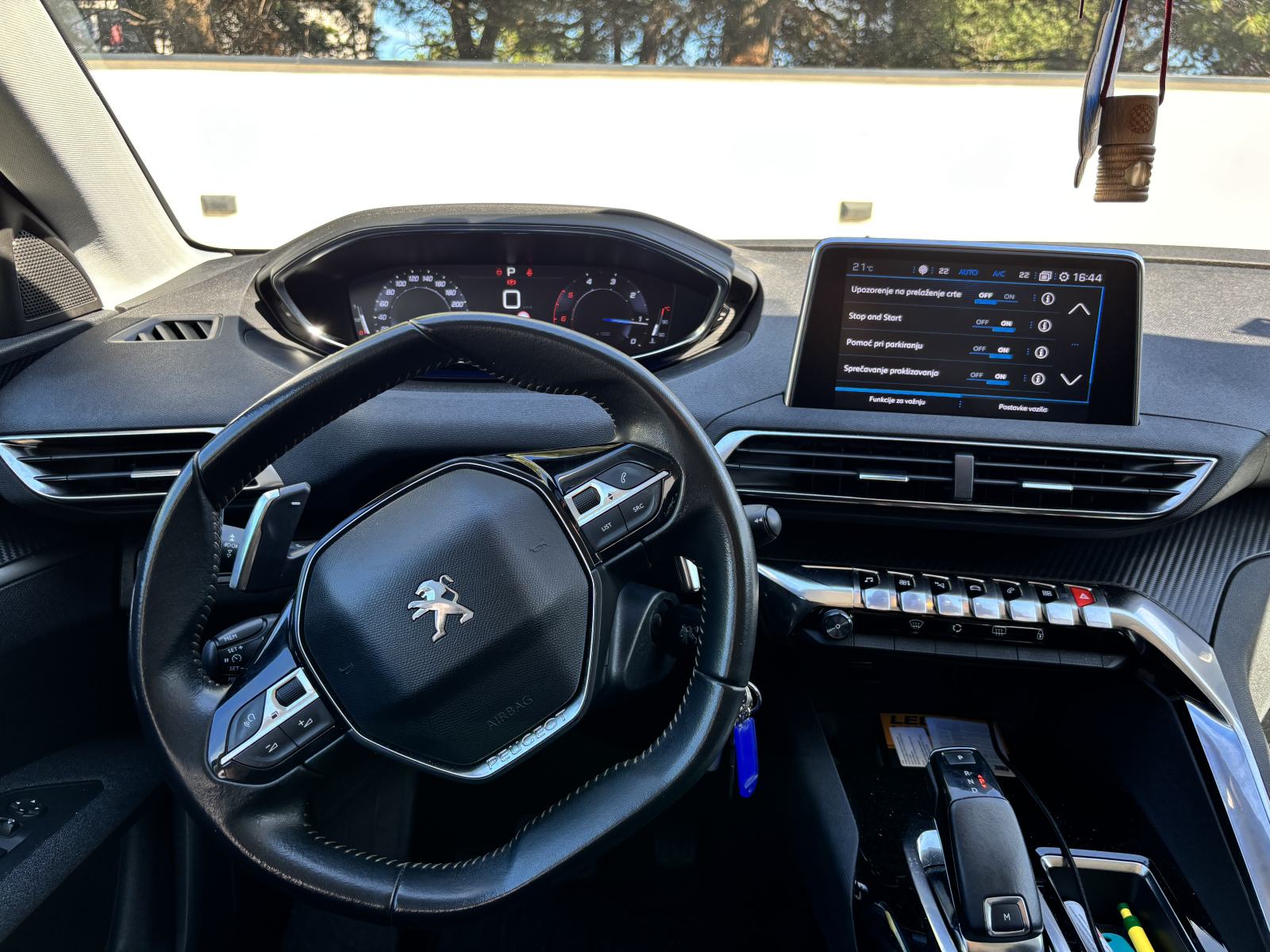Peugeot 3008 1,5 BlueHDI automatik, fotografija 5