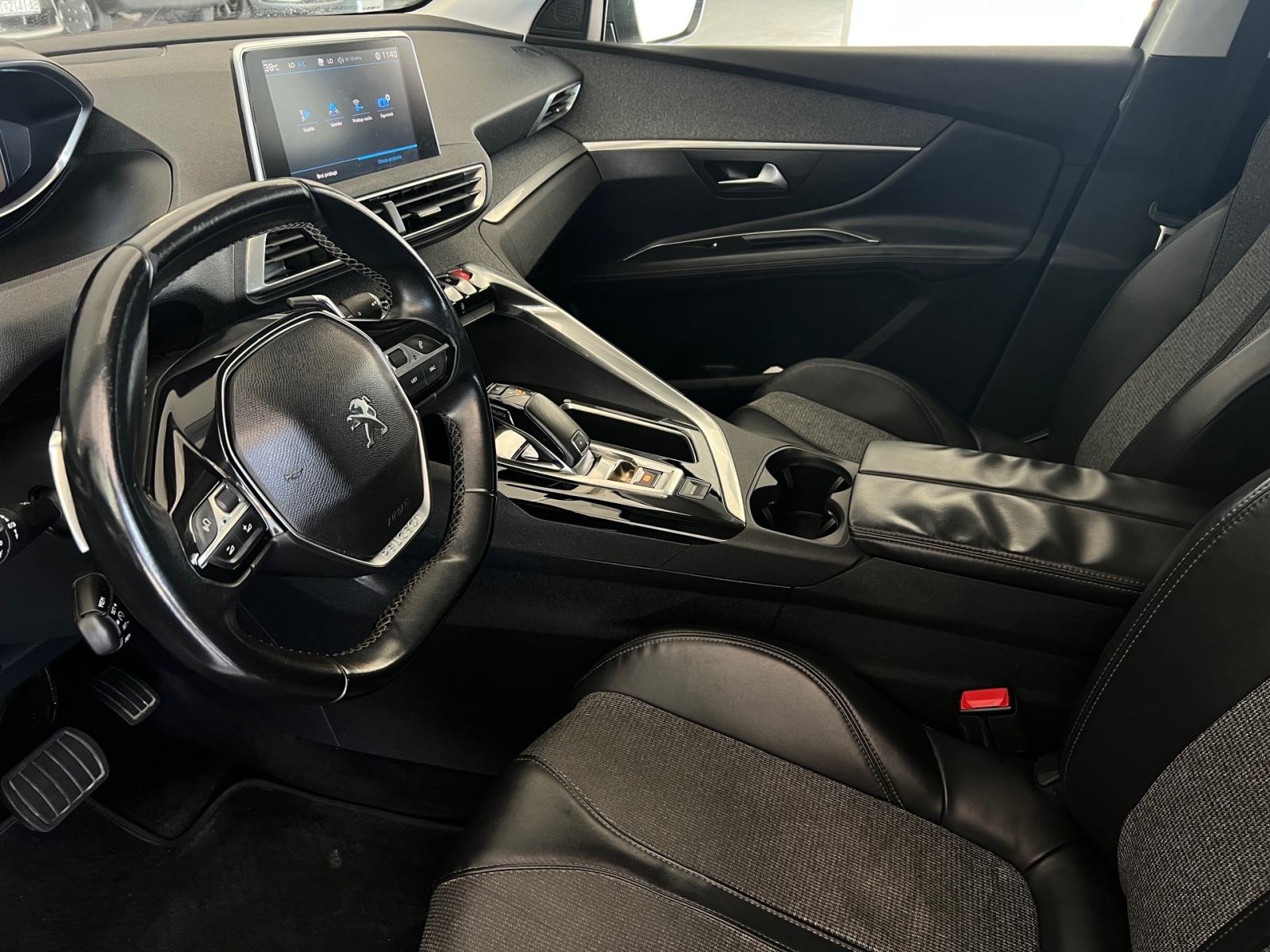 Peugeot 3008 1.5 BlueHDi |Allure | HR AUTO | 1. Vlasnik, fotografija 10