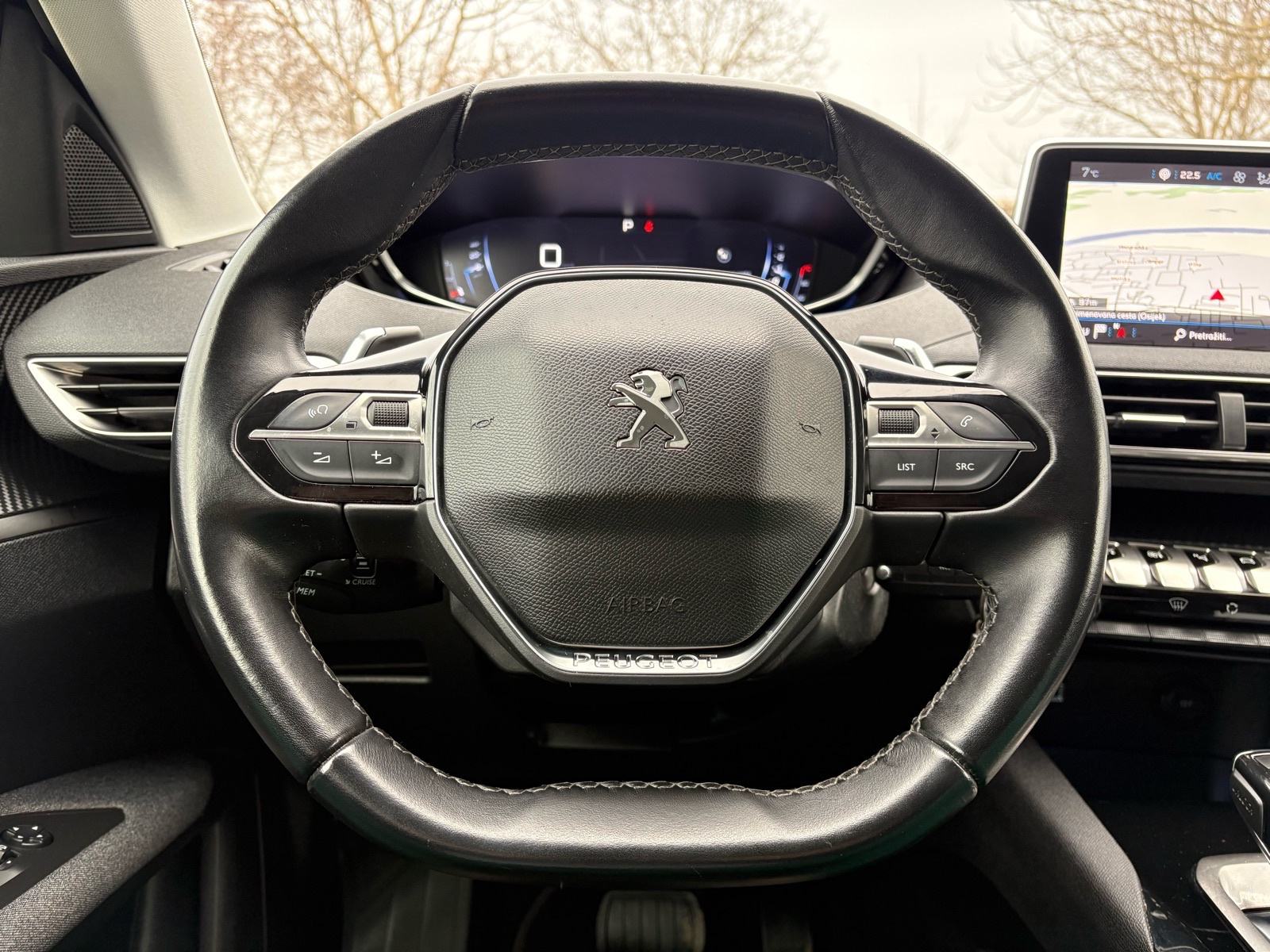 Peugeot 3008 1,5 HDI Active, fotografija 12