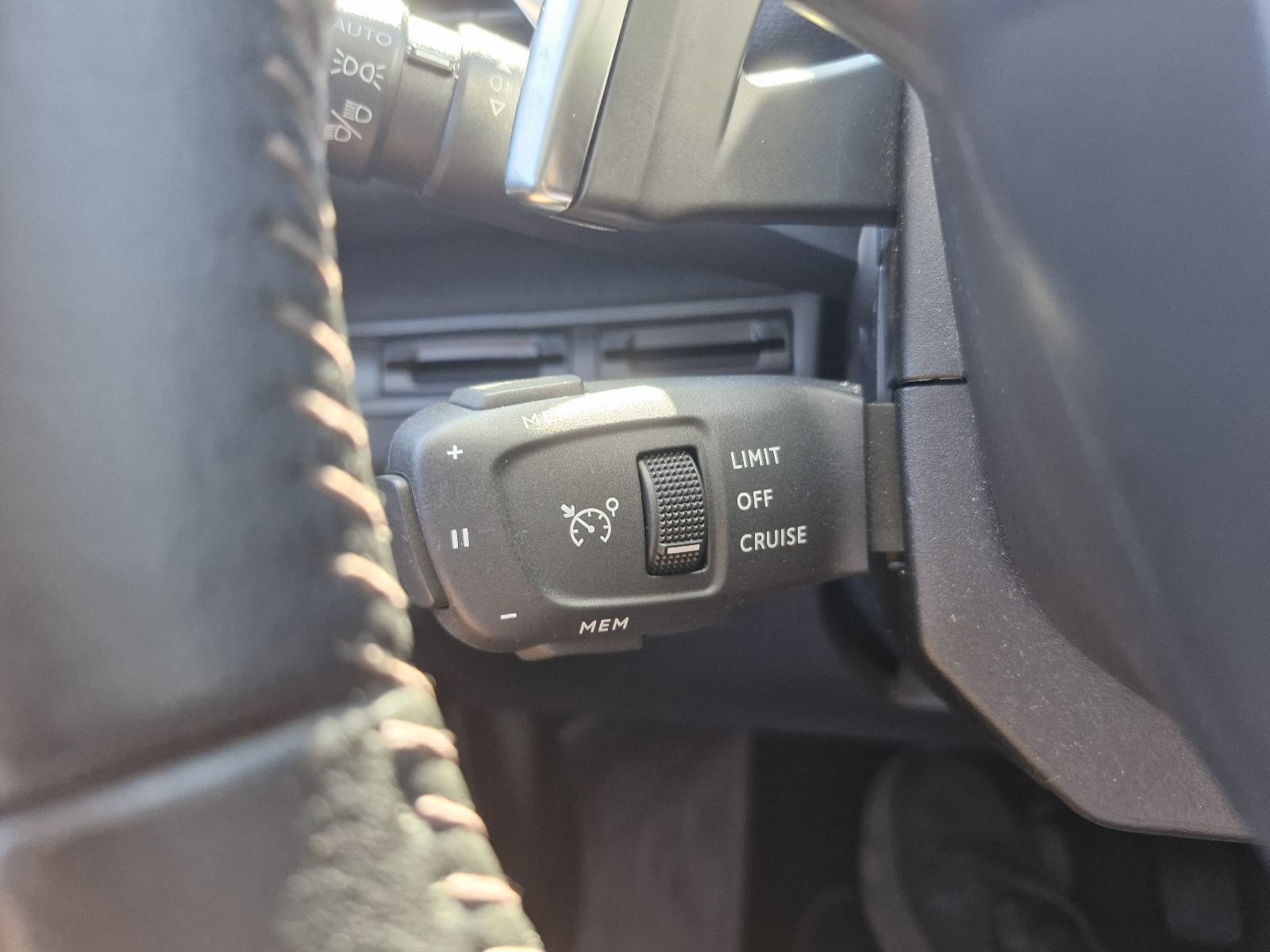 PEUGEOT 3008 1.5 BLUEHDI,EAT8,JAMSTVO 1.God,LED,KAMERA,87000km,, fotografija 18
