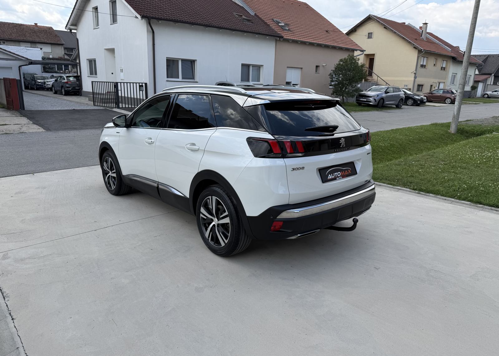 Peugeot 3008 1,5 BlueHDI GT Line...Automatik...NAVIGACIJA...KAMERA..., fotografija 7
