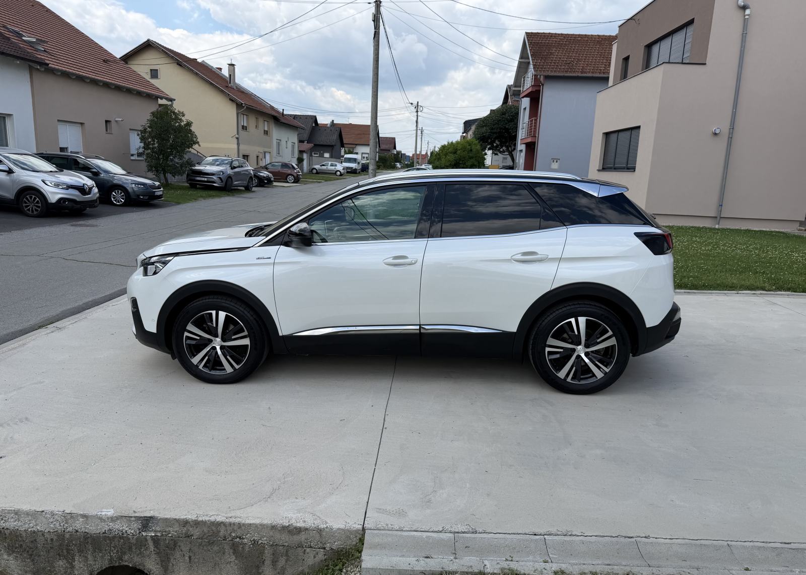 Peugeot 3008 1,5 BlueHDI GT Line...Automatik...NAVIGACIJA...KAMERA..., fotografija 8