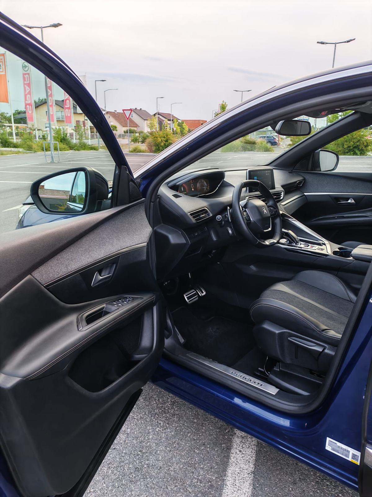 Peugeot 3008 1,5 BlueHDI Automatik GT-LINE,NOVI LANAC, fotografija 19