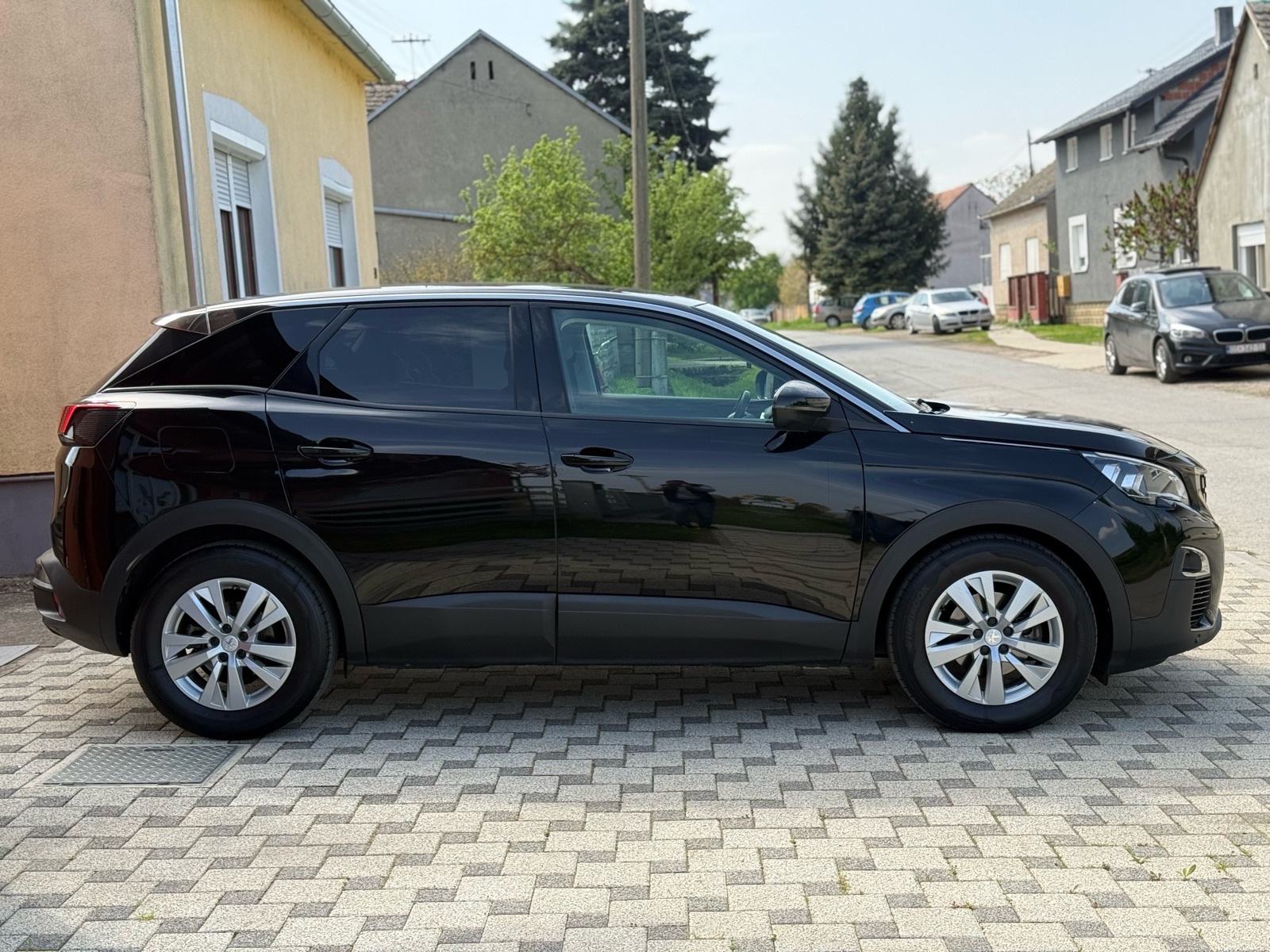 Peugeot 3008 1,5 BlueHDI ** PROMIJENJEN LANAC** LEASING 220€/ 60 mj.*, fotografija 4