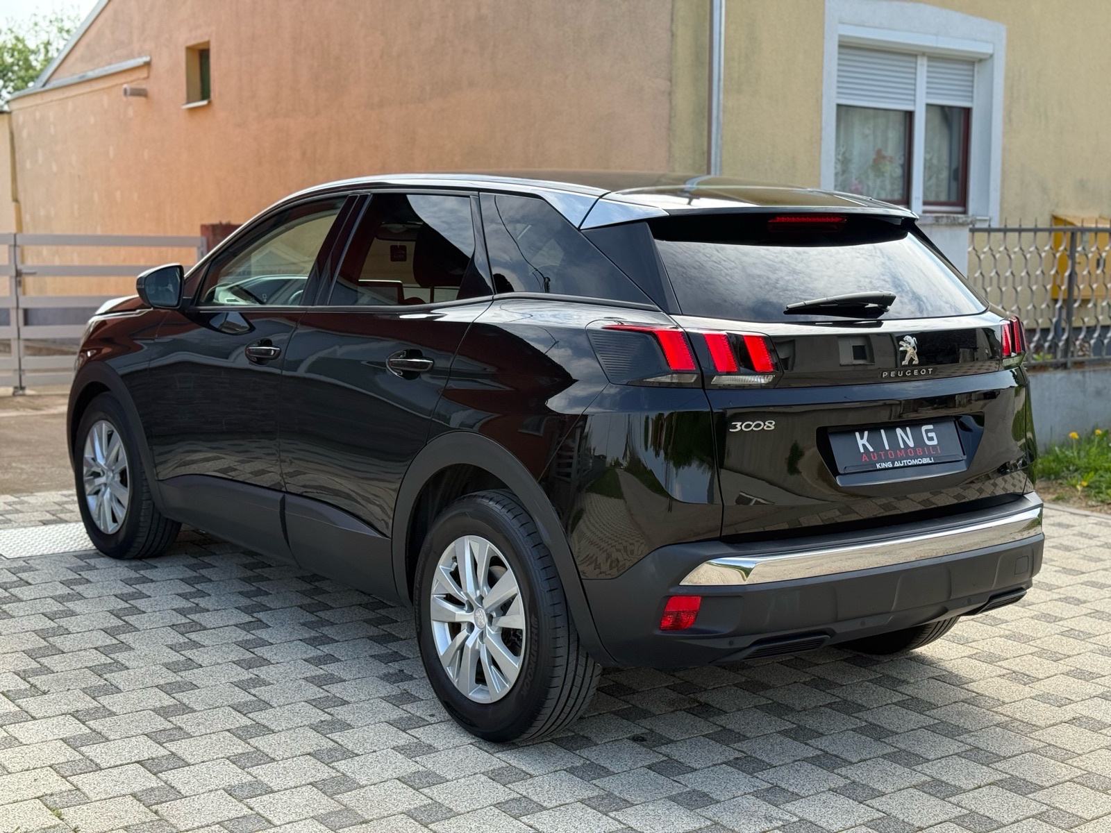 Peugeot 3008 1,5 BlueHDI ** PROMIJENJEN LANAC** LEASING 220€/ 60 mj.*, fotografija 7