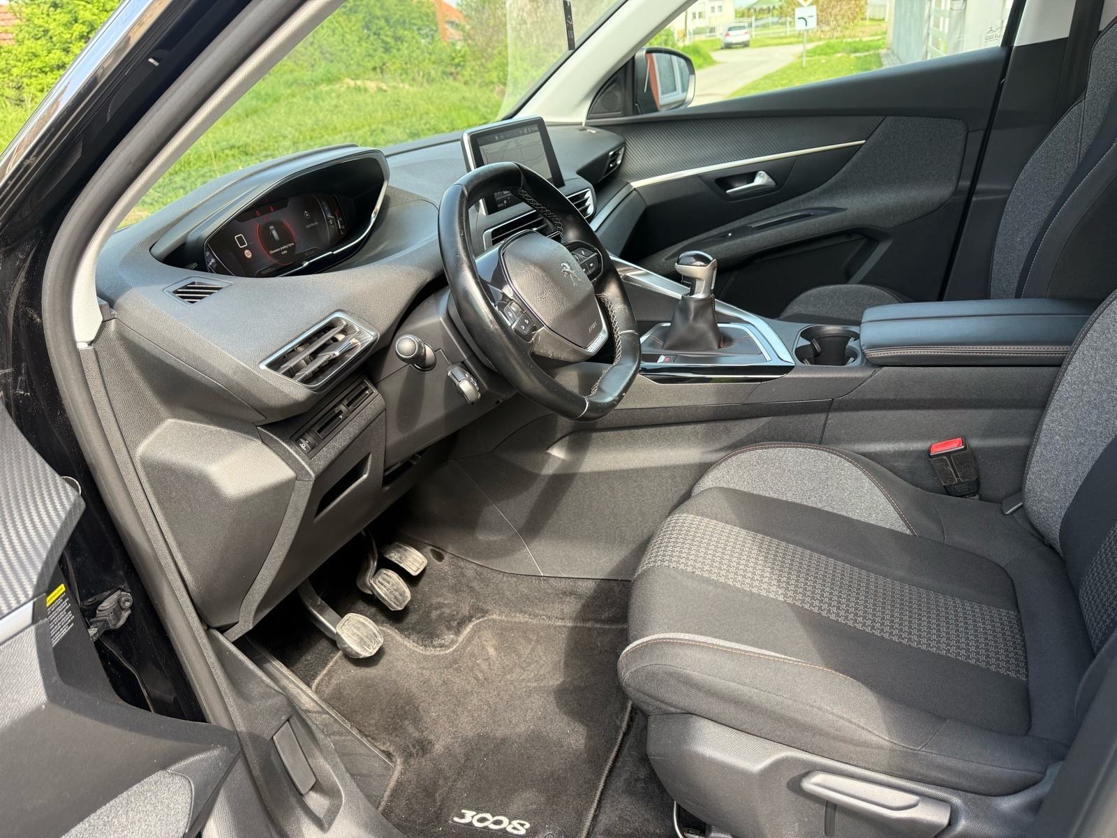 Peugeot 3008 1,5 BlueHDI ** PROMIJENJEN LANAC** LEASING 220€/ 60 mj.*, fotografija 12