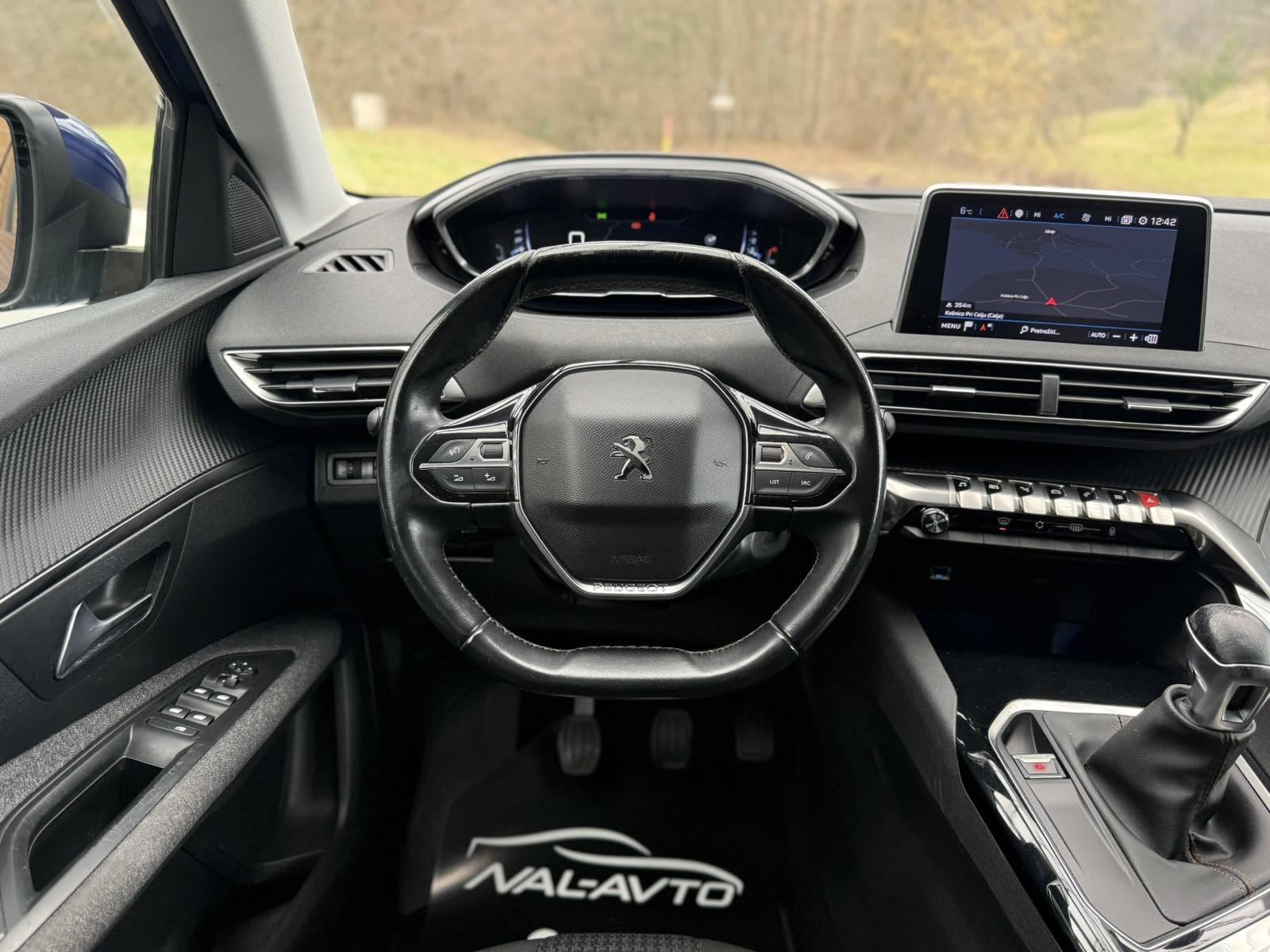 Peugeot 3008 1,5 BlueHDI LED-NAVIGACIJA-ACC-LANE ASSIST-VIRTUAL, fotografija 9