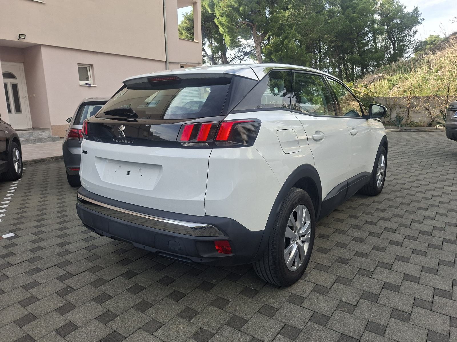Peugeot 3008 1,5 BlueHDI LED VIRTUAL U PDV-U, fotografija 8