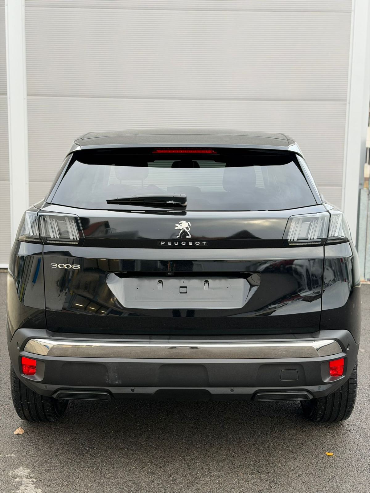 Peugeot 3008 1,5 BlueHDI--NAVI--KAMERA--ALLURE--VIRTUAL--LED, fotografija 4