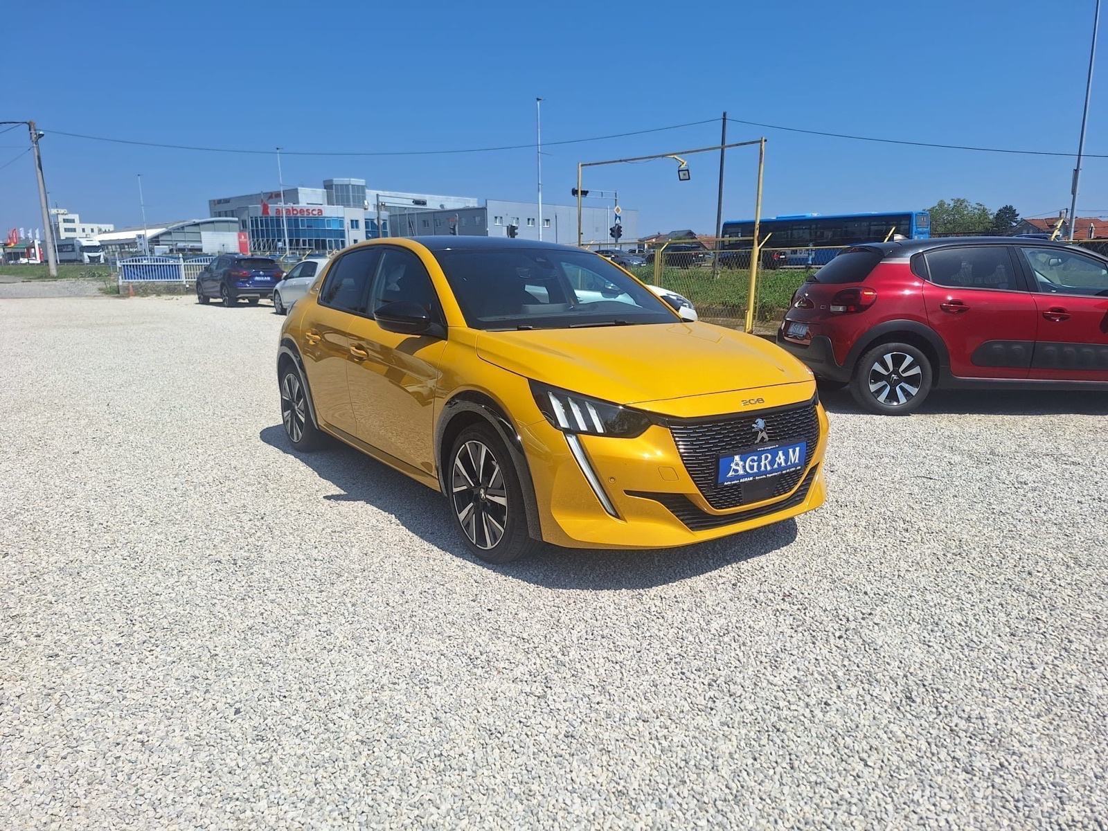 Peugeot 208*GT-LINE*PRVI VLASNIK*NAVI*LED*R.KAMERA*START STOP*ALU*, fotografija 3