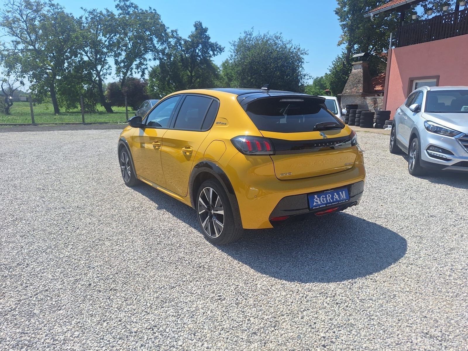 Peugeot 208*GT-LINE*PRVI VLASNIK*NAVI*LED*R.KAMERA*START STOP*ALU*, fotografija 5