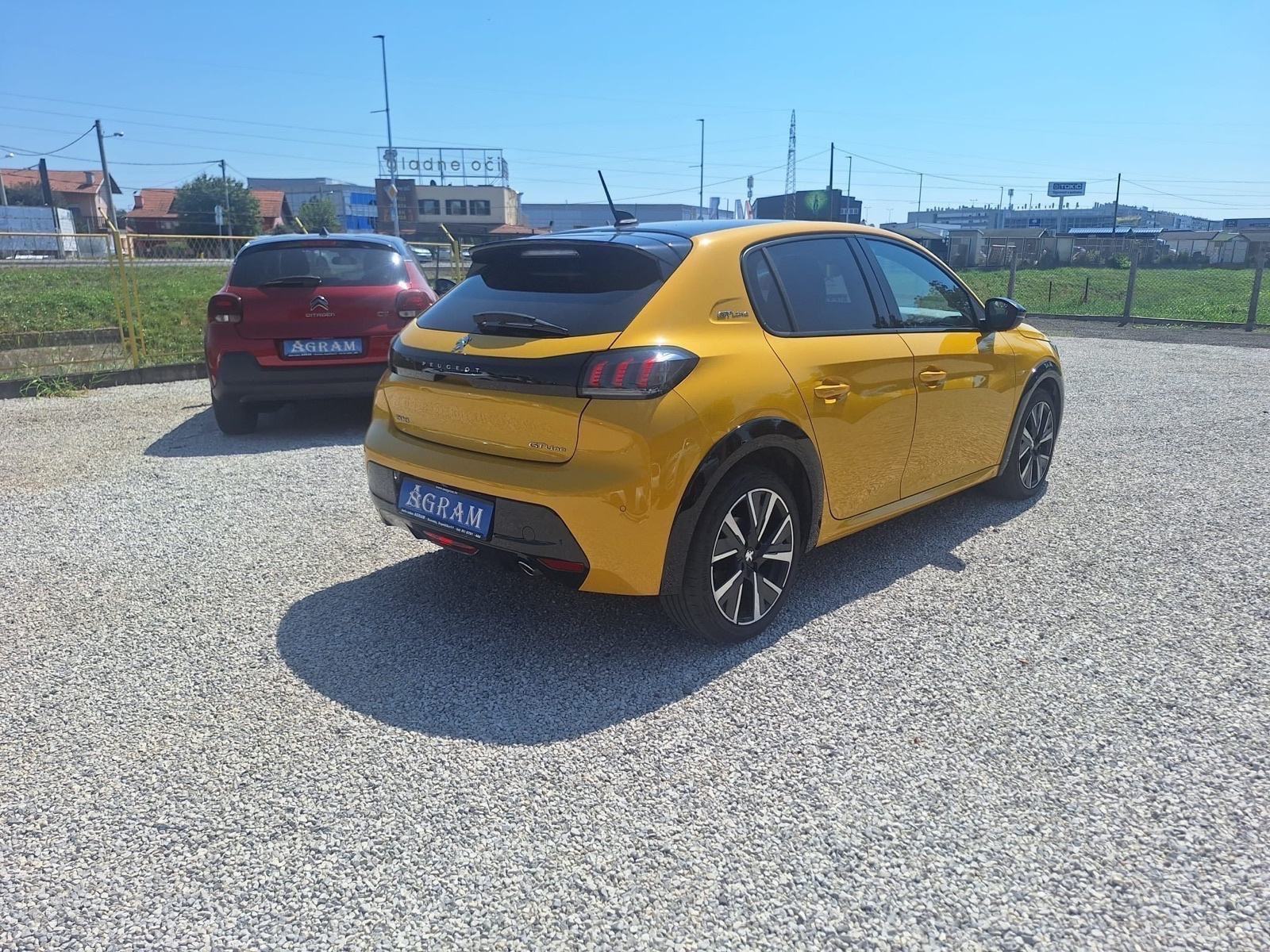 Peugeot 208*GT-LINE*PRVI VLASNIK*NAVI*LED*R.KAMERA*START STOP*ALU*, fotografija 8