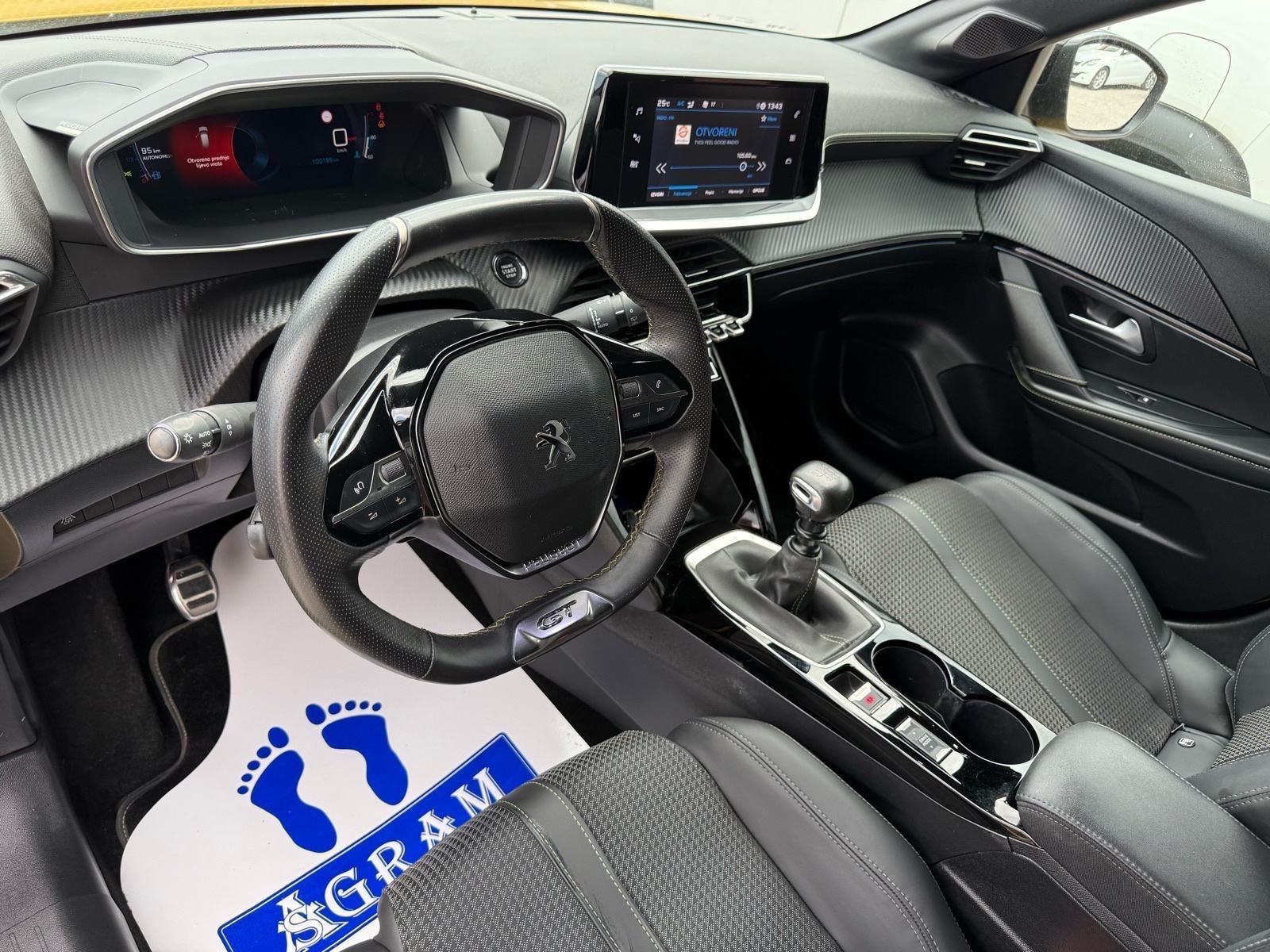 Peugeot 208*GT-LINE*PRVI VLASNIK*NAVI*LED*R.KAMERA*START STOP*ALU*, fotografija 14