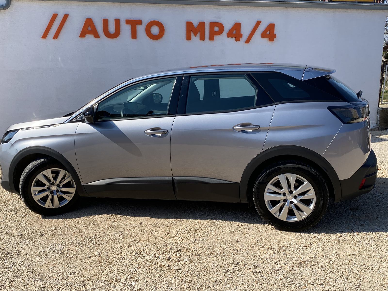 Peugeot 3008 1,5 BlueHDi** 9 EUR/DAN**, fotografija 3