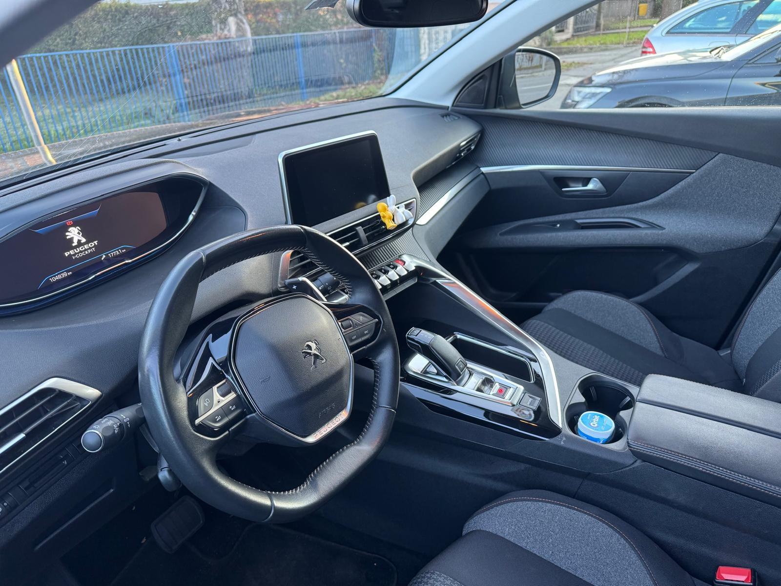 Peugeot 3008 1,5 BlueHDI Automatik HR AUTO 1.VL. VELIKI I MALI SERVIS, fotografija 13