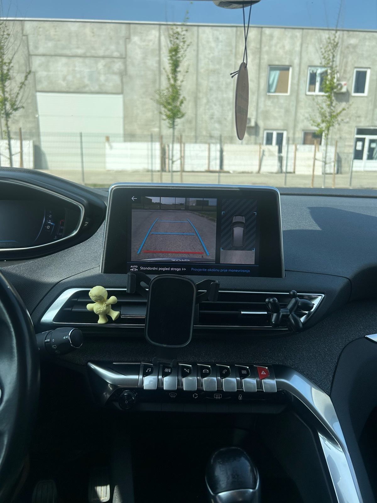 Peugeot 3008 1,5 BlueHDI, fotografija 11