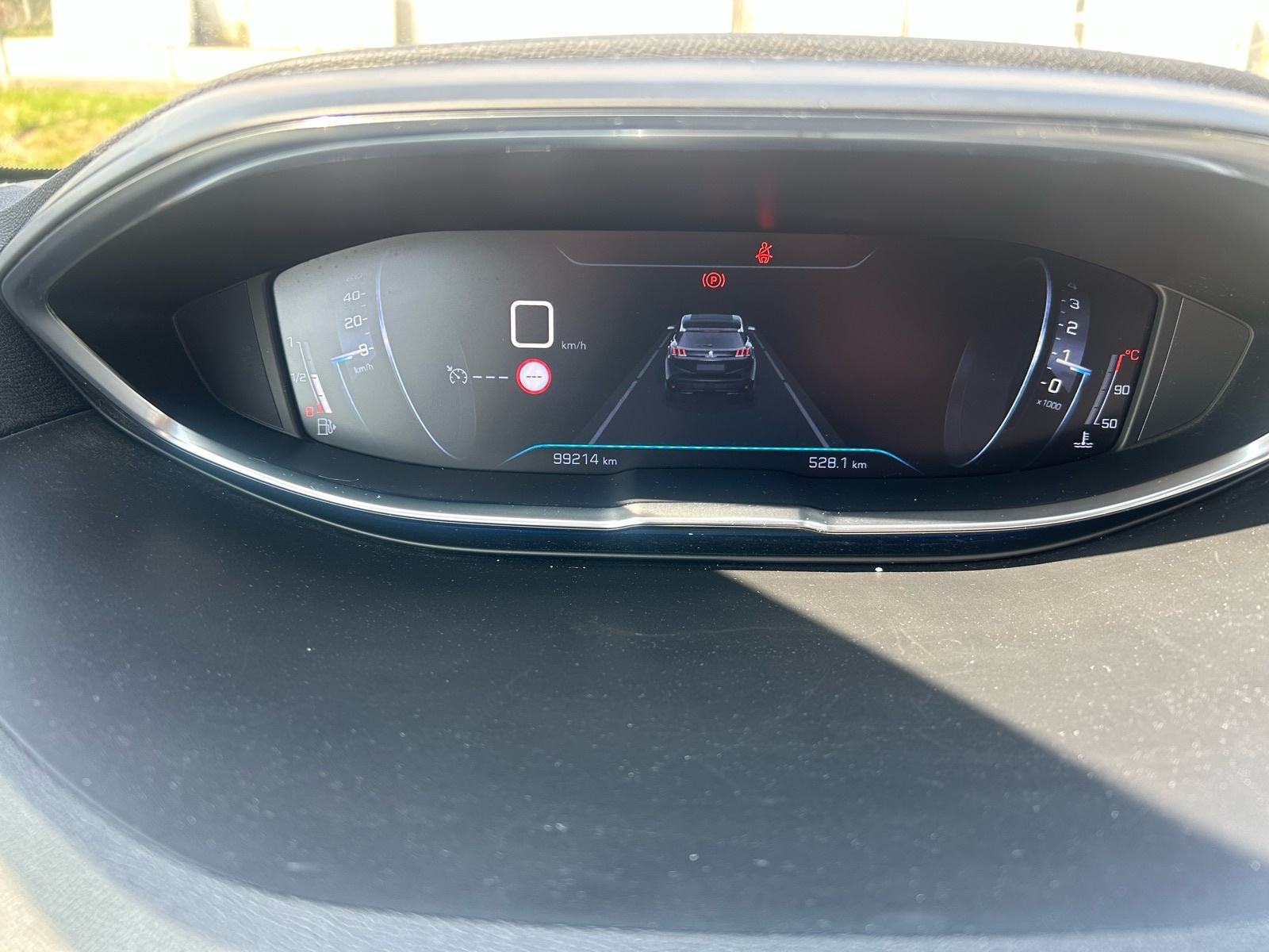 Peugeot 3008 1,5 BlueHDI, fotografija 12
