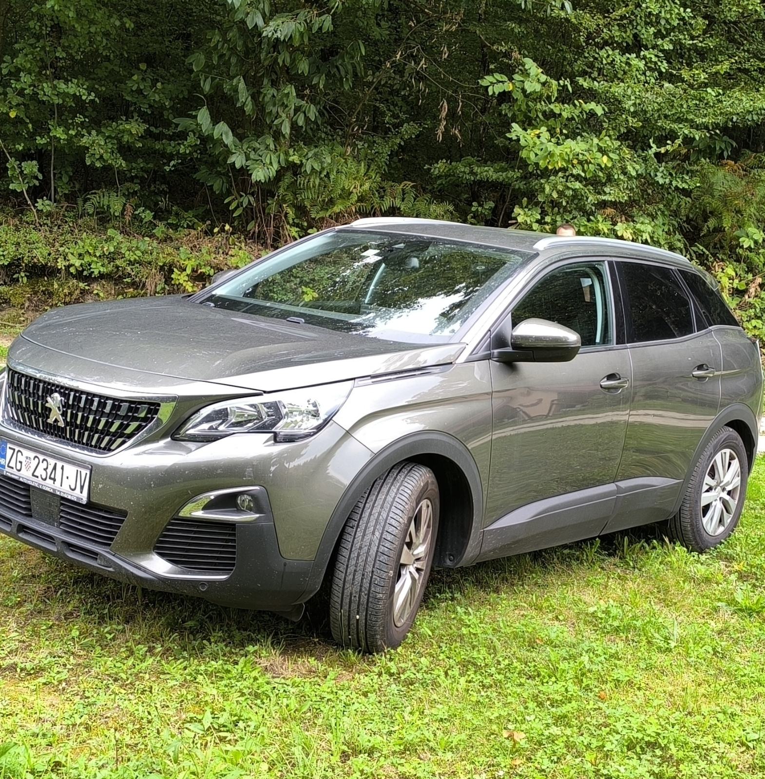 Peugeot 3008 1,5 BlueHDI Automatik HR AUTO 1.VL. VELIKI I MALI SERVIS, fotografija 15