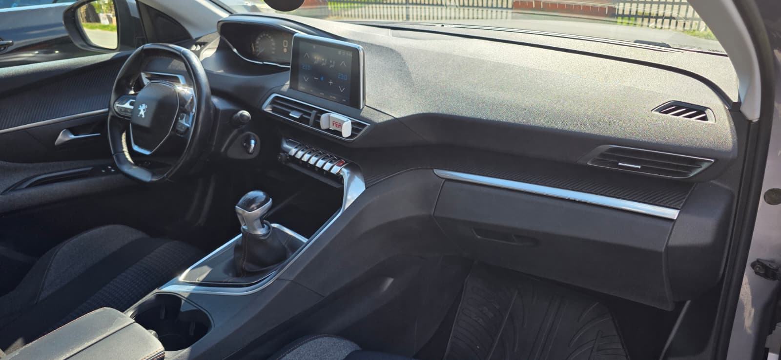 Peugeot 3008 1,5 BlueHDI, fotografija 10