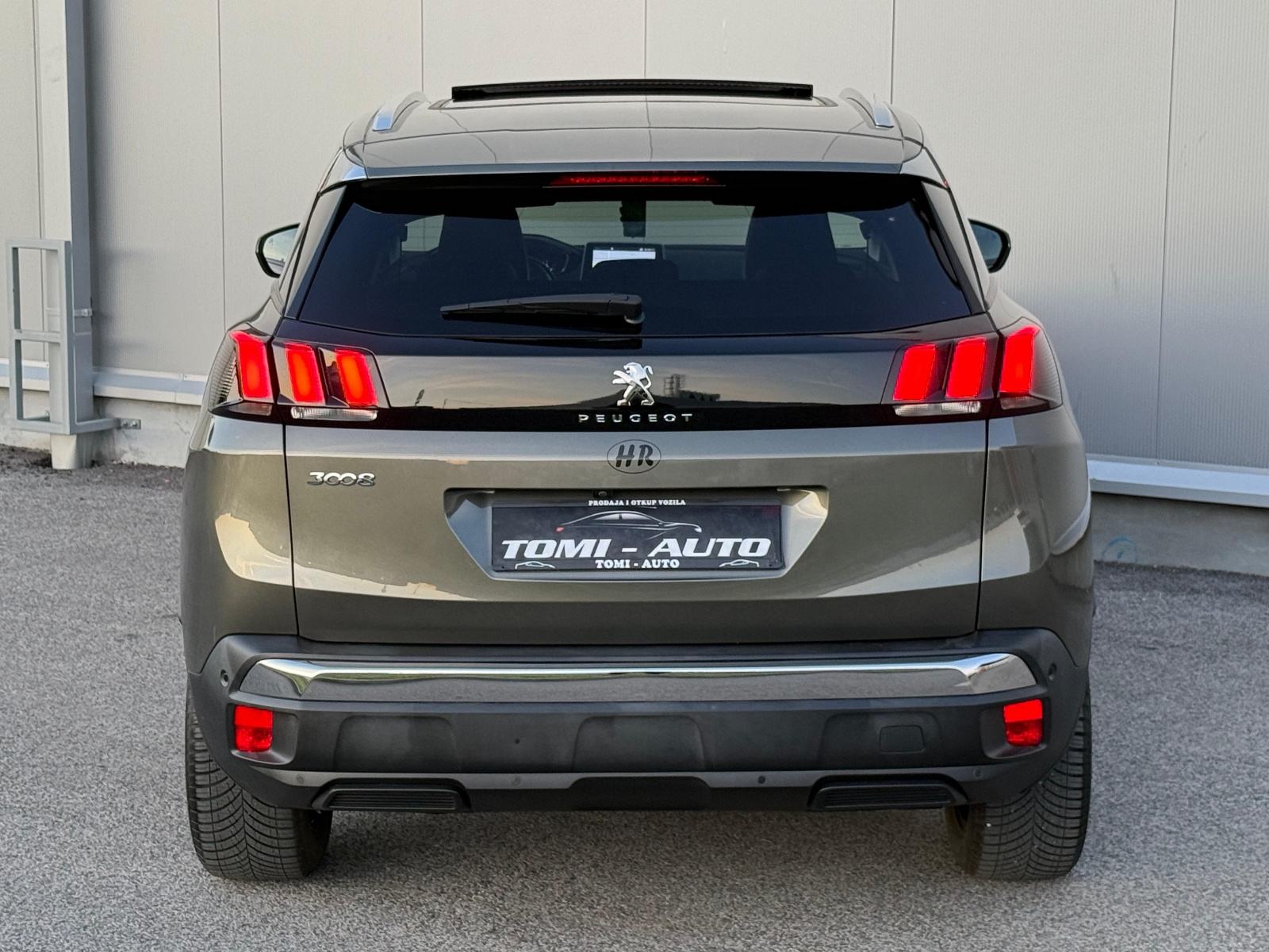 PEUGEOT 3008 1,5 HDI☆ALLURE☆PANORAMA☆VIRTUAL COCKPIT☆AMBIENT LIGHT☆, fotografija 6