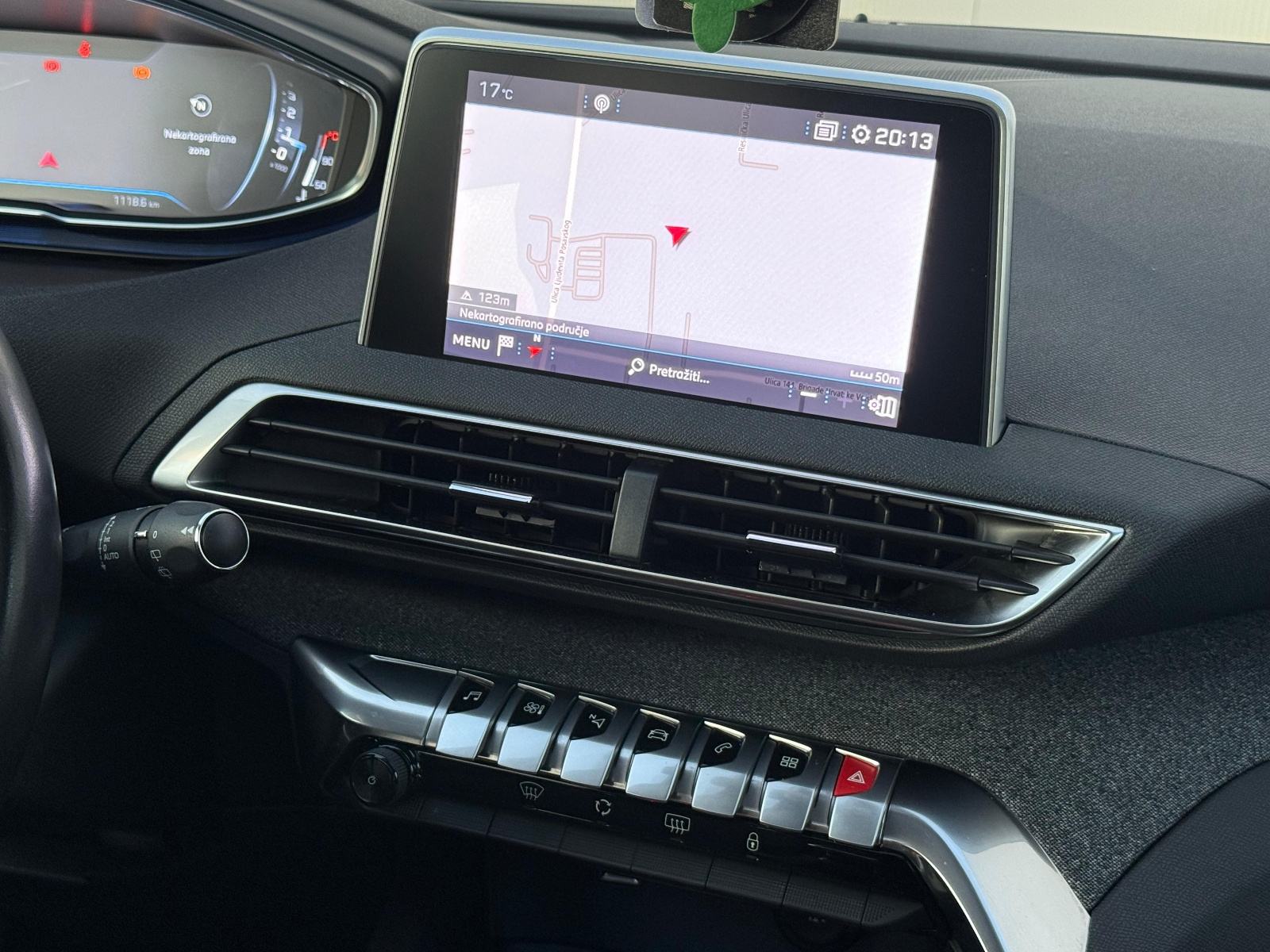 PEUGEOT 3008 1,5 HDI☆ALLURE☆PANORAMA☆VIRTUAL COCKPIT☆AMBIENT LIGHT☆, fotografija 20