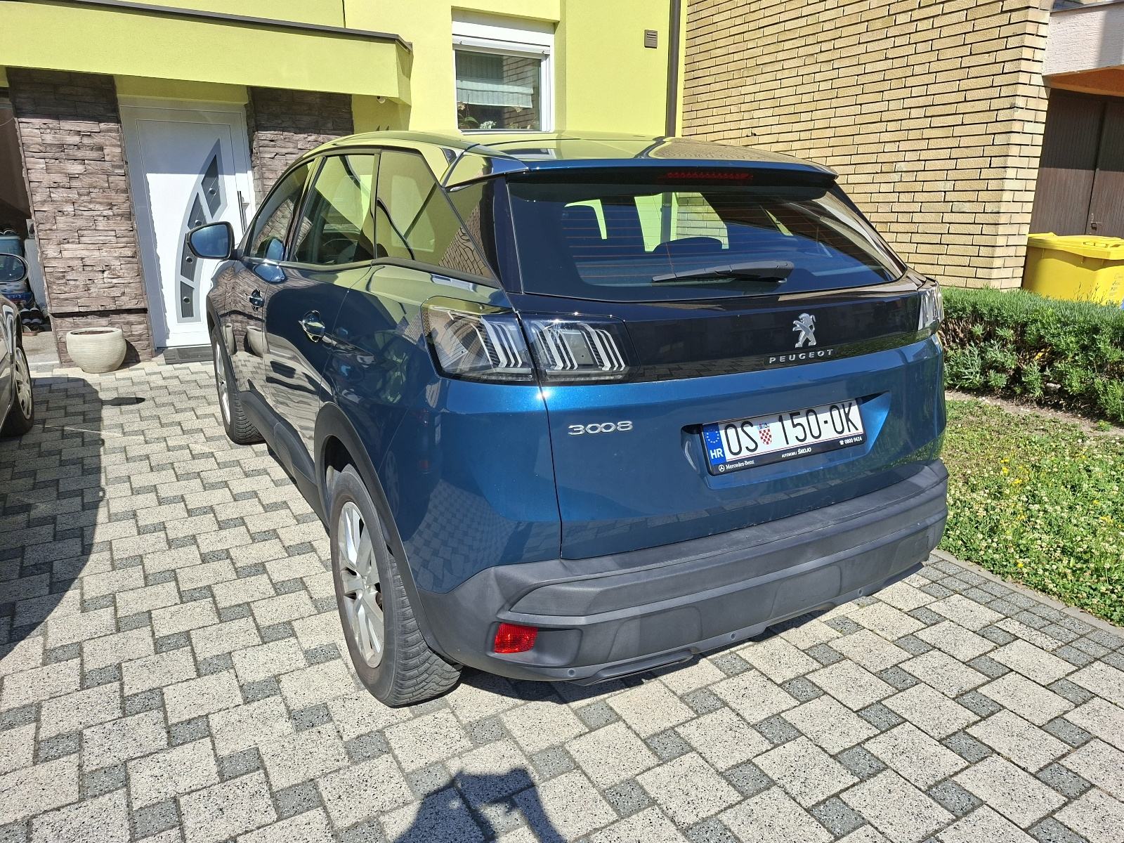 PEUGEOT 3008 1.5 BlueHDi 130 KS ACTIVE | 2021. | 1. vlasnik, fotografija 3