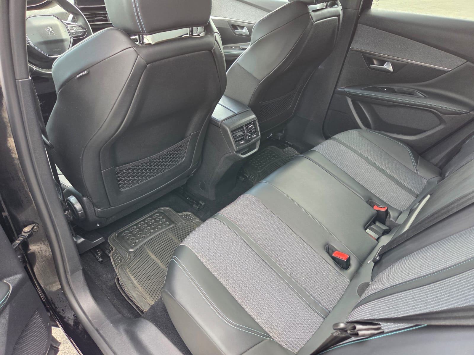 PEUGEOT 3008 1,5 BlueHDI 130 KS,ALLURE,NAVIGACIJ.KAMERE,SAMO 25 000 KM, fotografija 19