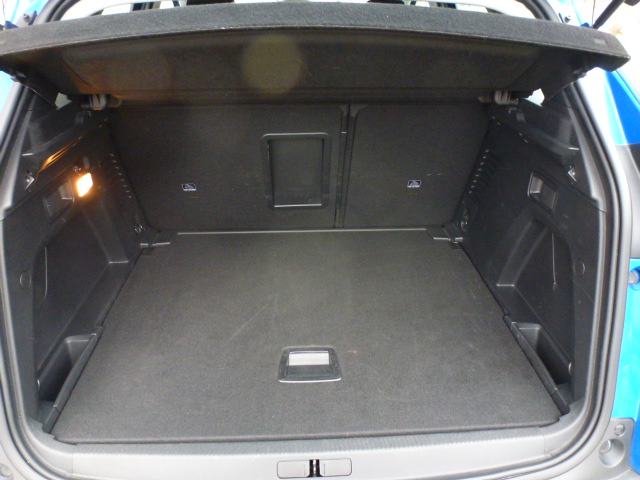 Peugeot 3008 1,5 BlueHDI, fotografija 17