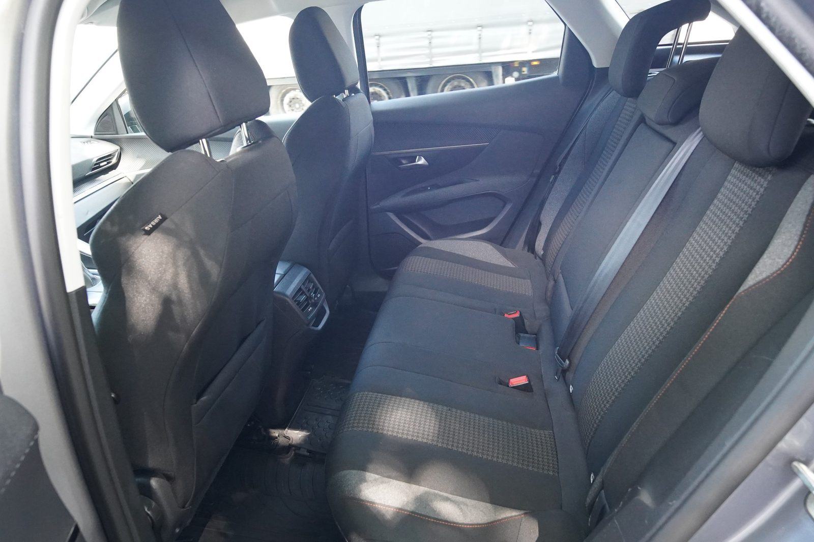 Peugeot 3008 1,5 BlueHDI #JAMSTVO#VELIKI SERVIS#LEASING BEZ UČEŠĆA#, fotografija 12