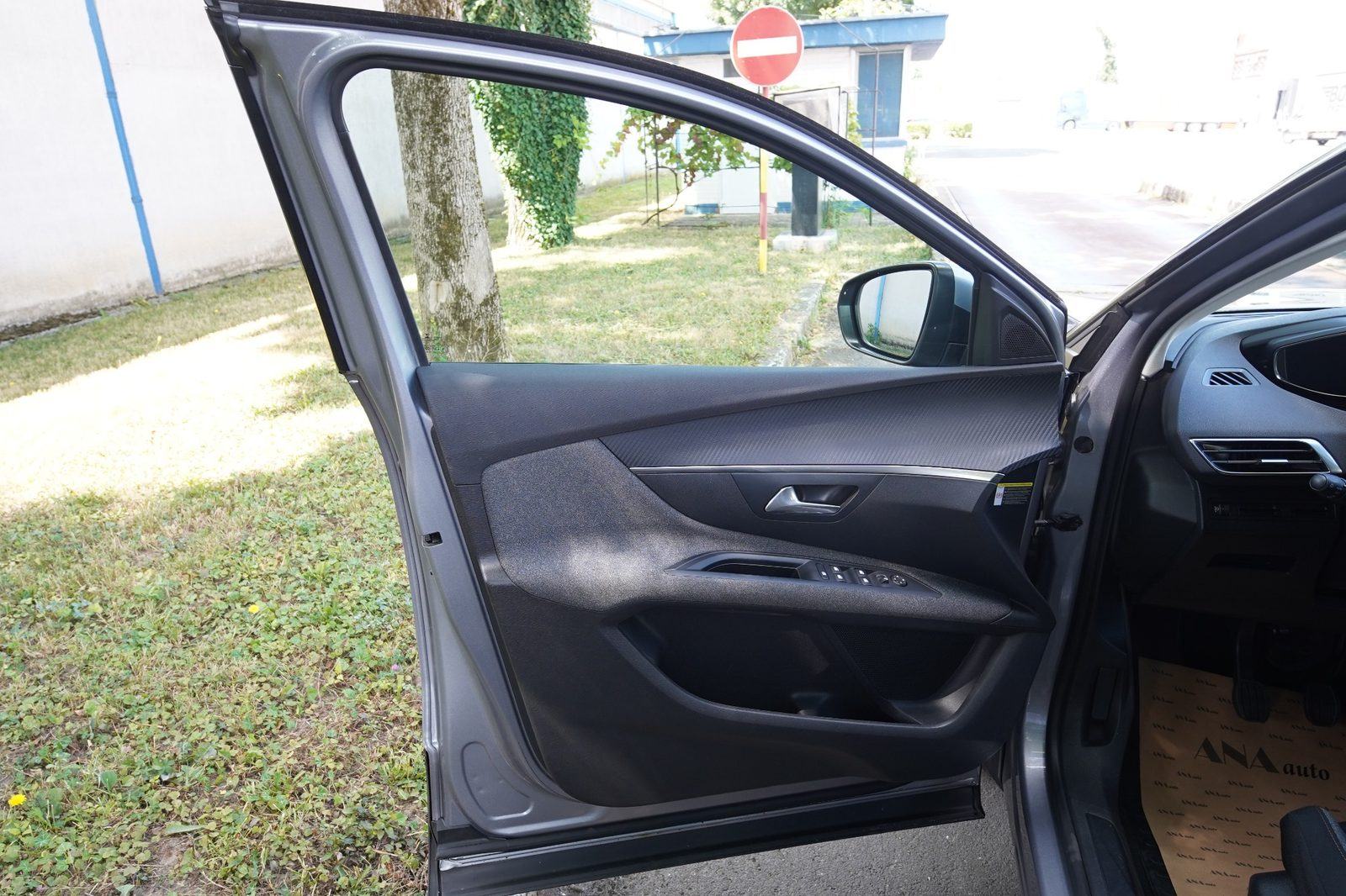 Peugeot 3008 1,5 BlueHDI #JAMSTVO#VELIKI SERVIS#LEASING BEZ UČEŠĆA#, fotografija 11