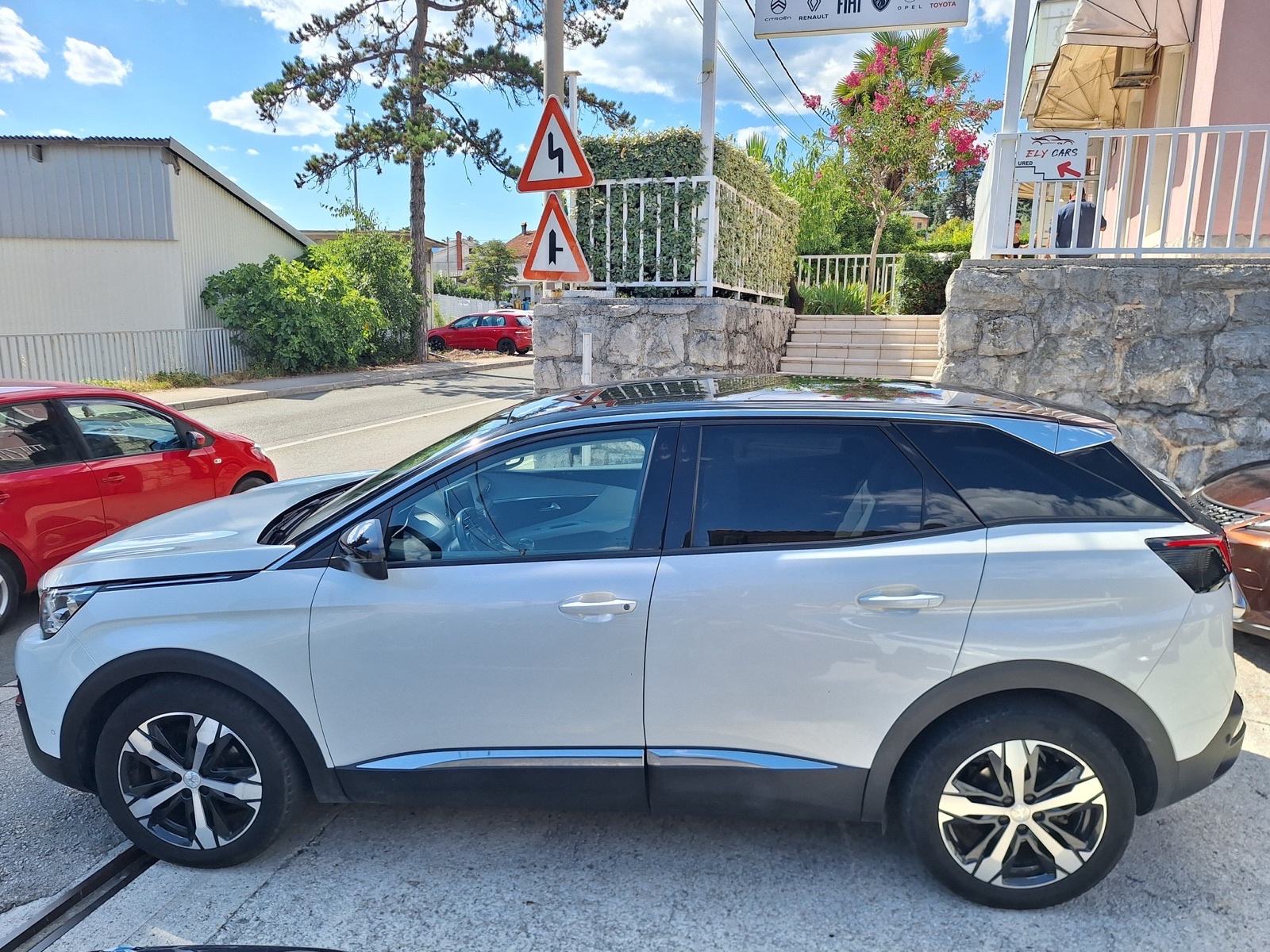 Peugeot 3008 1,5 BlueHDI 130KS ALLUR /LED/NAVIGACIJA, fotografija 6