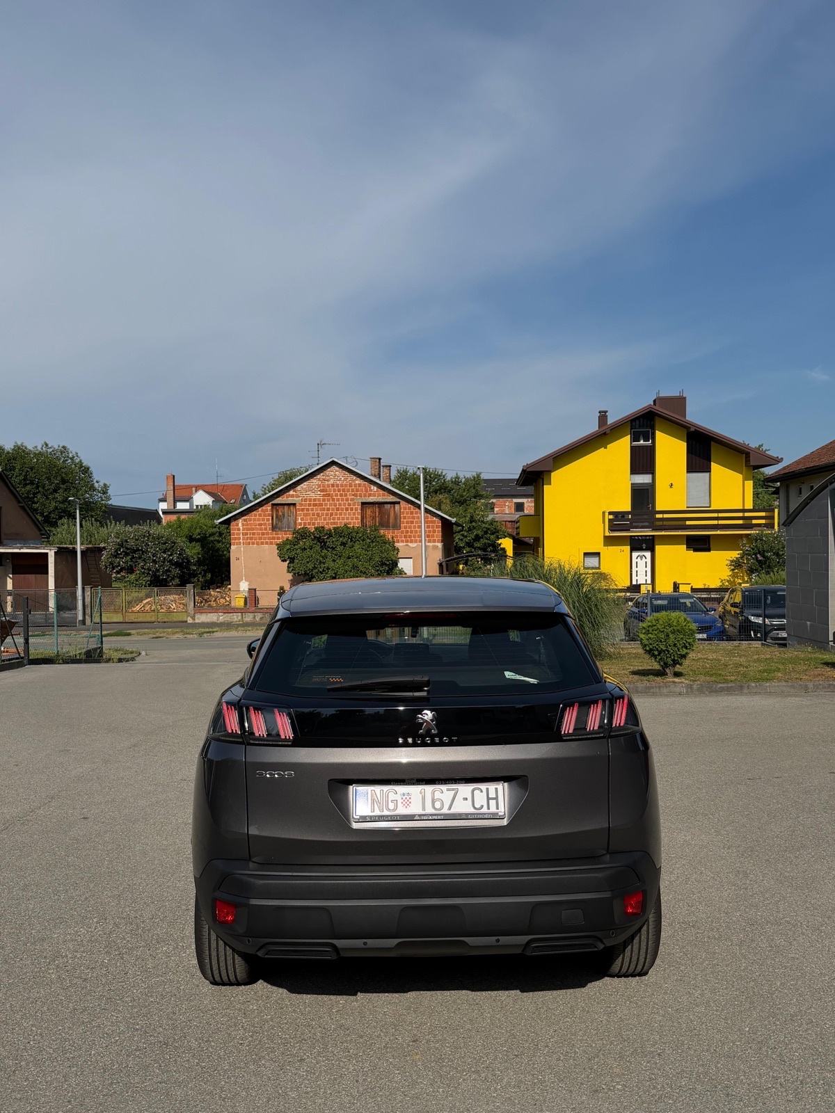 Peugeot 3008 1,5 BlueHDI, fotografija 2