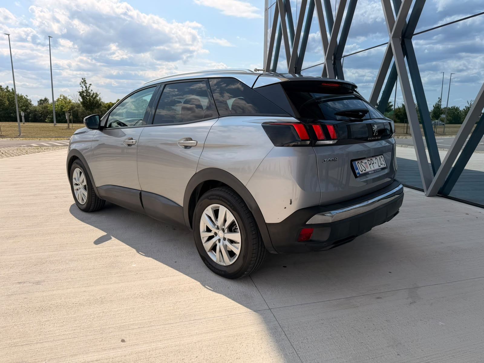 Peugeot 3008 1,5 BlueHDI, fotografija 3