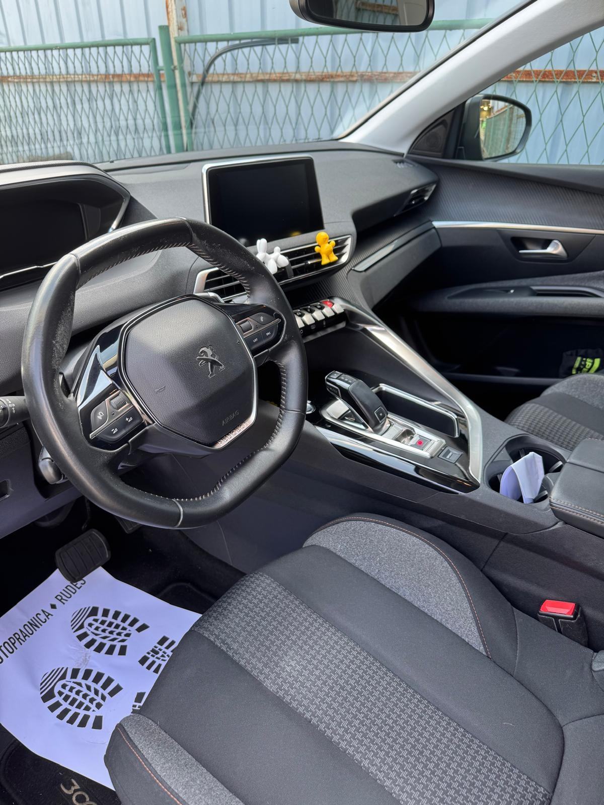 Peugeot 3008 1,5 BlueHDI Automatik HR AUTO 1.VL. VELIKI I MALI SERVIS, fotografija 3