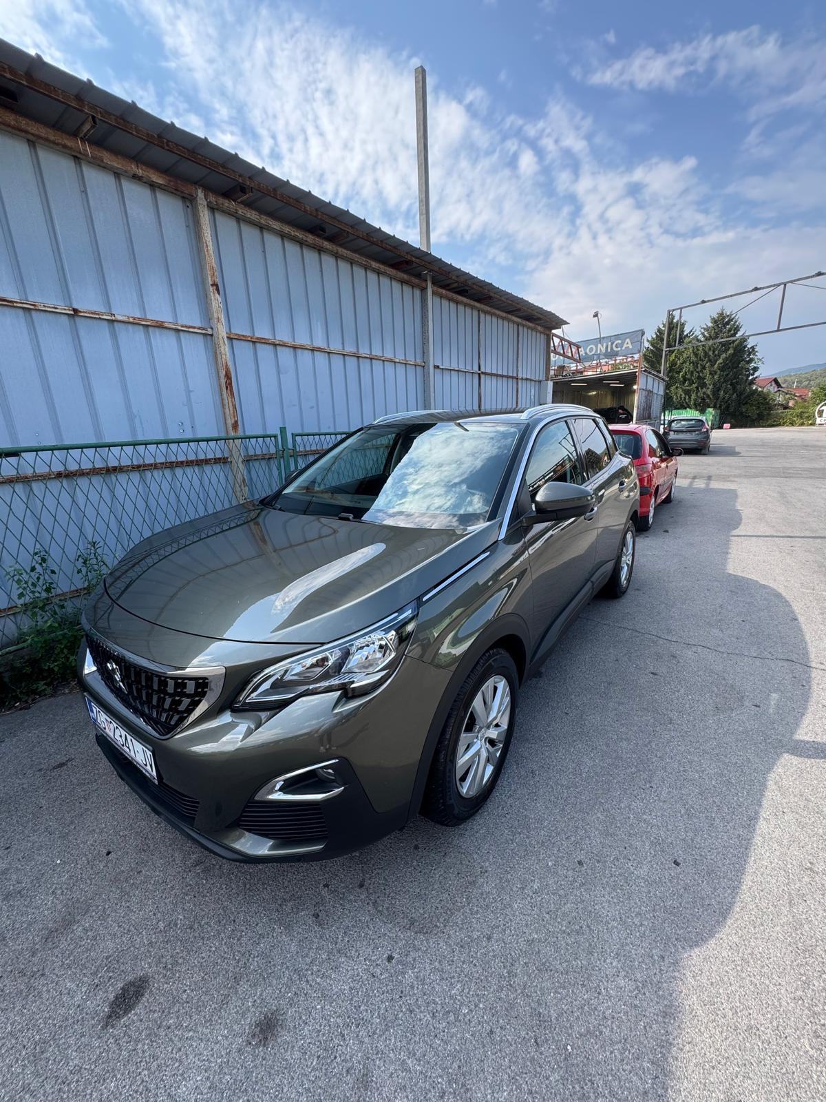 Peugeot 3008 1,5 BlueHDI Automatik HR AUTO 1.VL. VELIKI I MALI SERVIS, fotografija 5