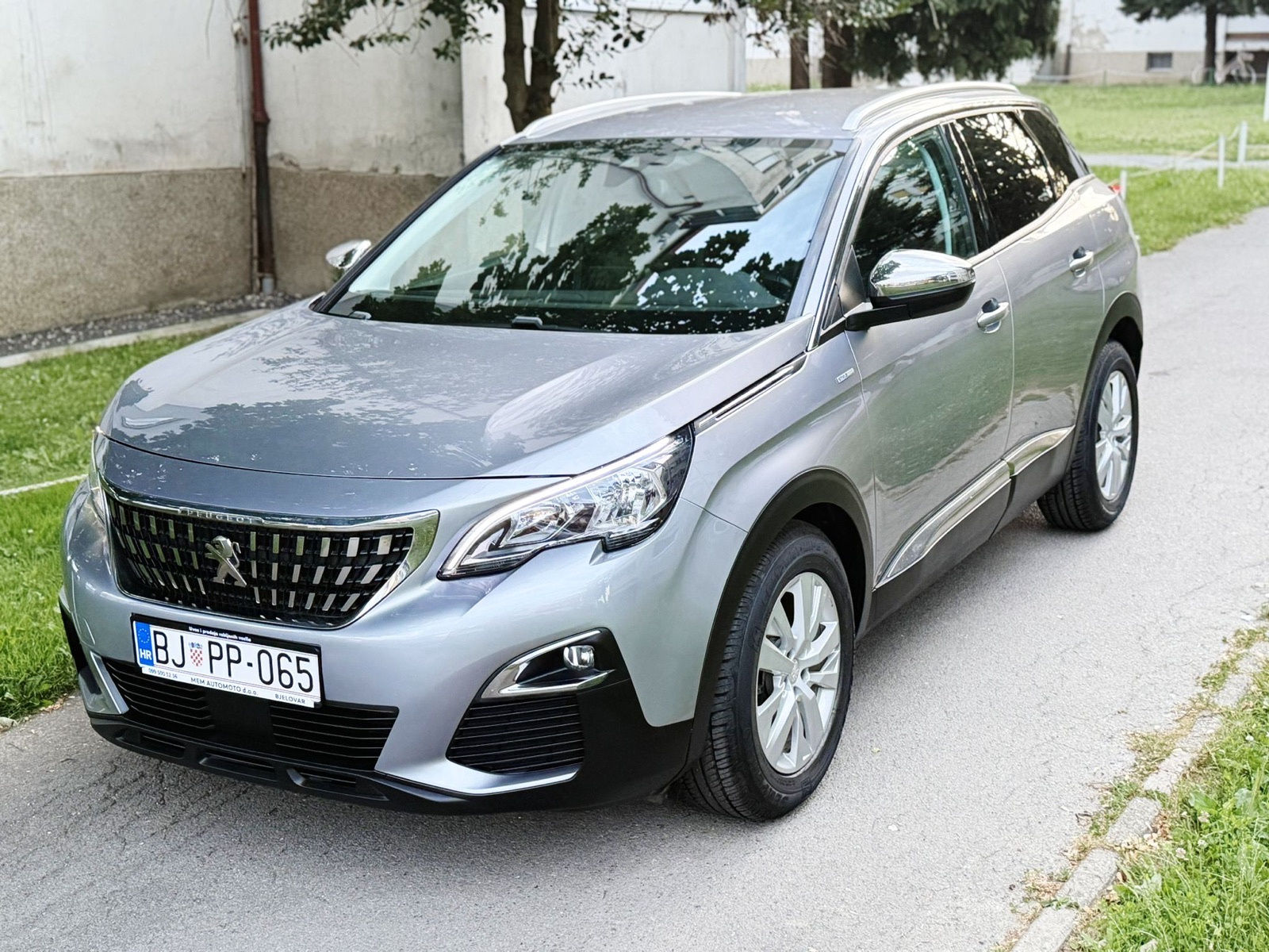 Peugeot 3008 1,5 BlueHDI * STYLE * 1.vl * Leasing * Zamjena, pogled izvana - slika 1