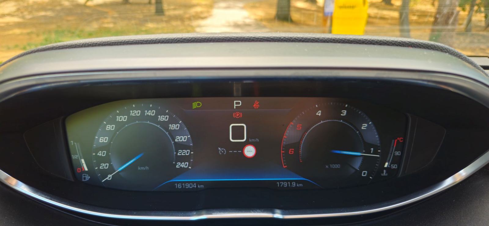 Peugeot 3008 1,5 BlueHDI-veliki servis odrađen-kasko-top stanje!, fotografija 8