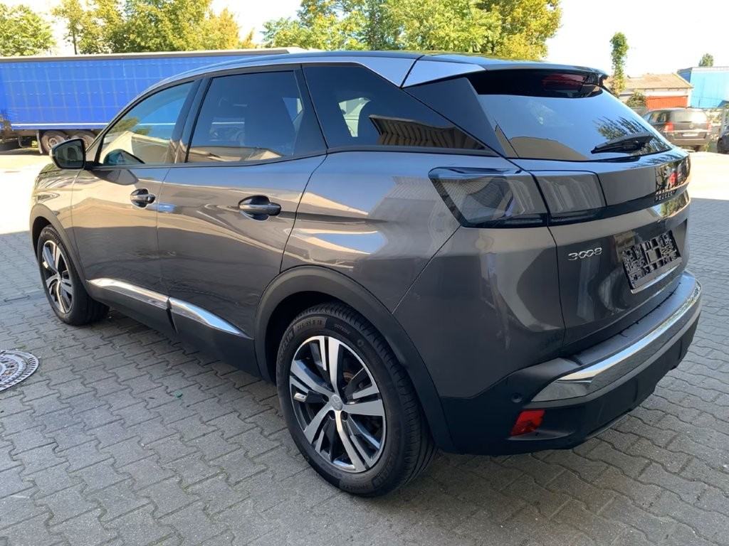 Peugeot 3008 1,5 Allure Automatik, Kao novo, Leasing, fotografija 2