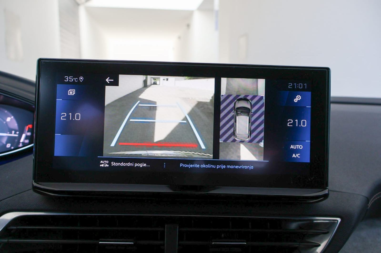 Peugeot 3008 1,5 •GT•LINE,130ks,-LED,NAVI,AUT,18",AC,NOVE GUME, fotografija 15