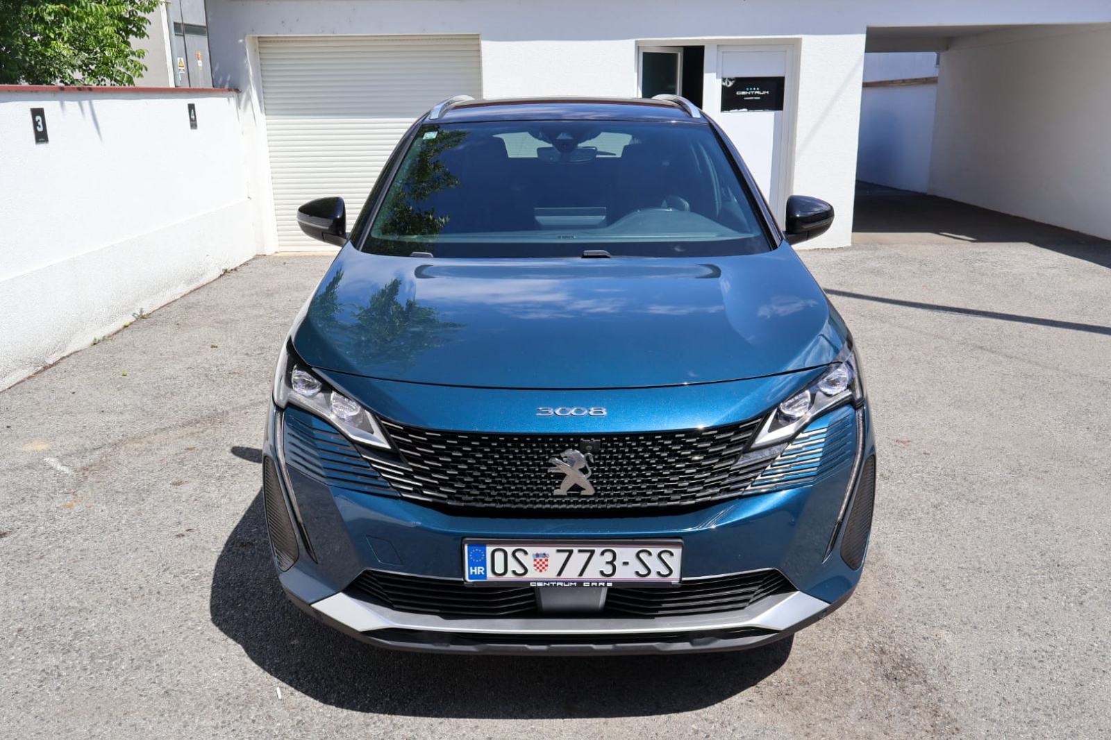 Peugeot 3008 1,5 •GT•LINE,130ks,-LED,NAVI,AUT,18",AC,NOVE GUME, fotografija 4
