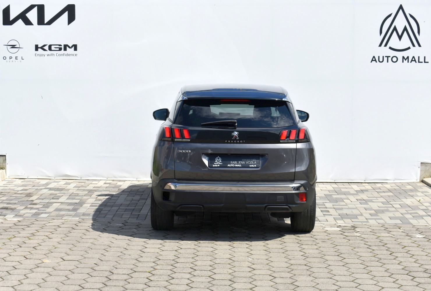 Peugeot 3008 1.5 HDI A/T *HR SERVISNA, ODLIČNA OPREMA, REG.DO 02/2027*, fotografija 10