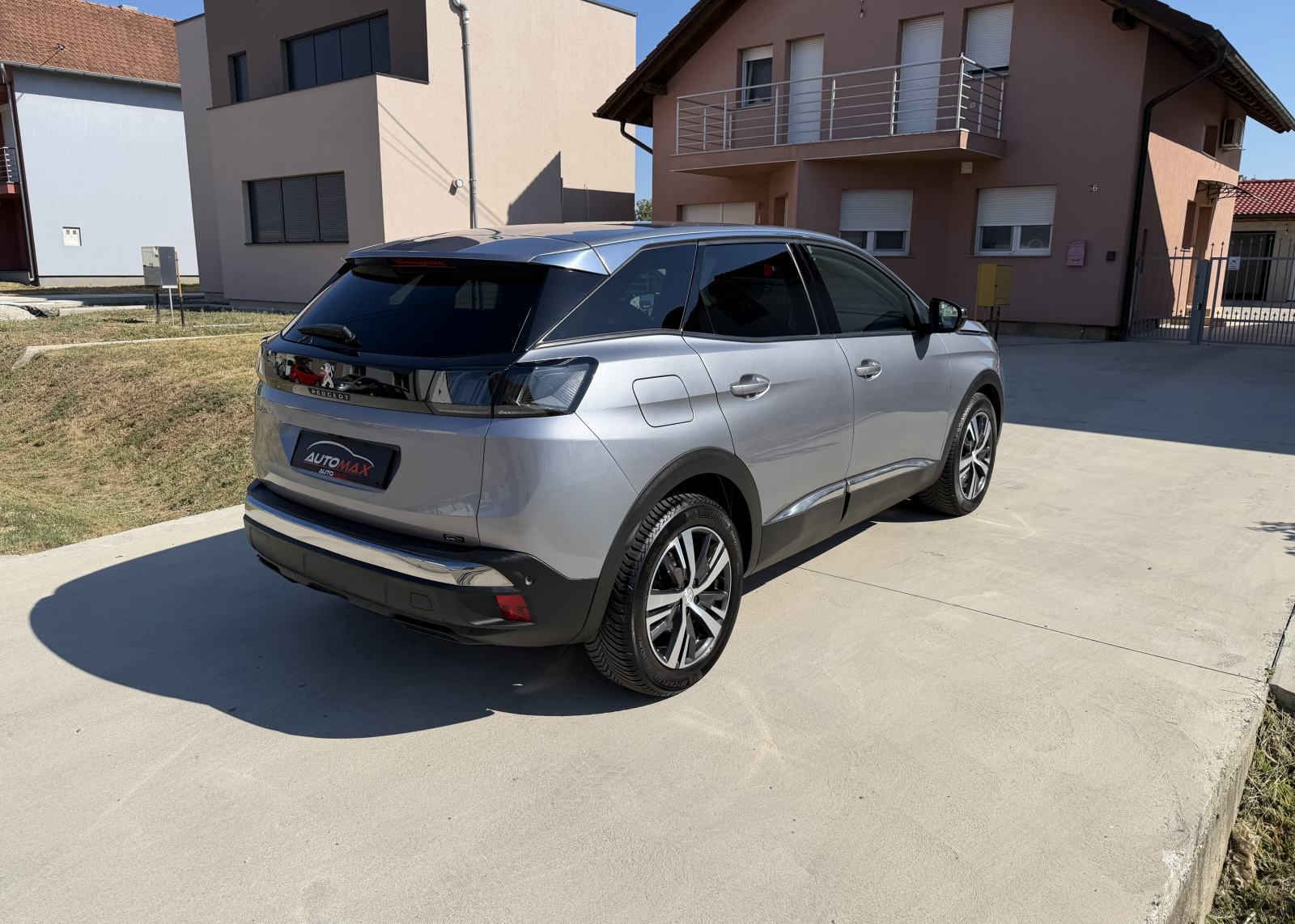 Peugeot 3008 1,5 HDI ALLURE...AUTOMATIK...NAVIGACIJA...KAMERA...ALU..., fotografija 5