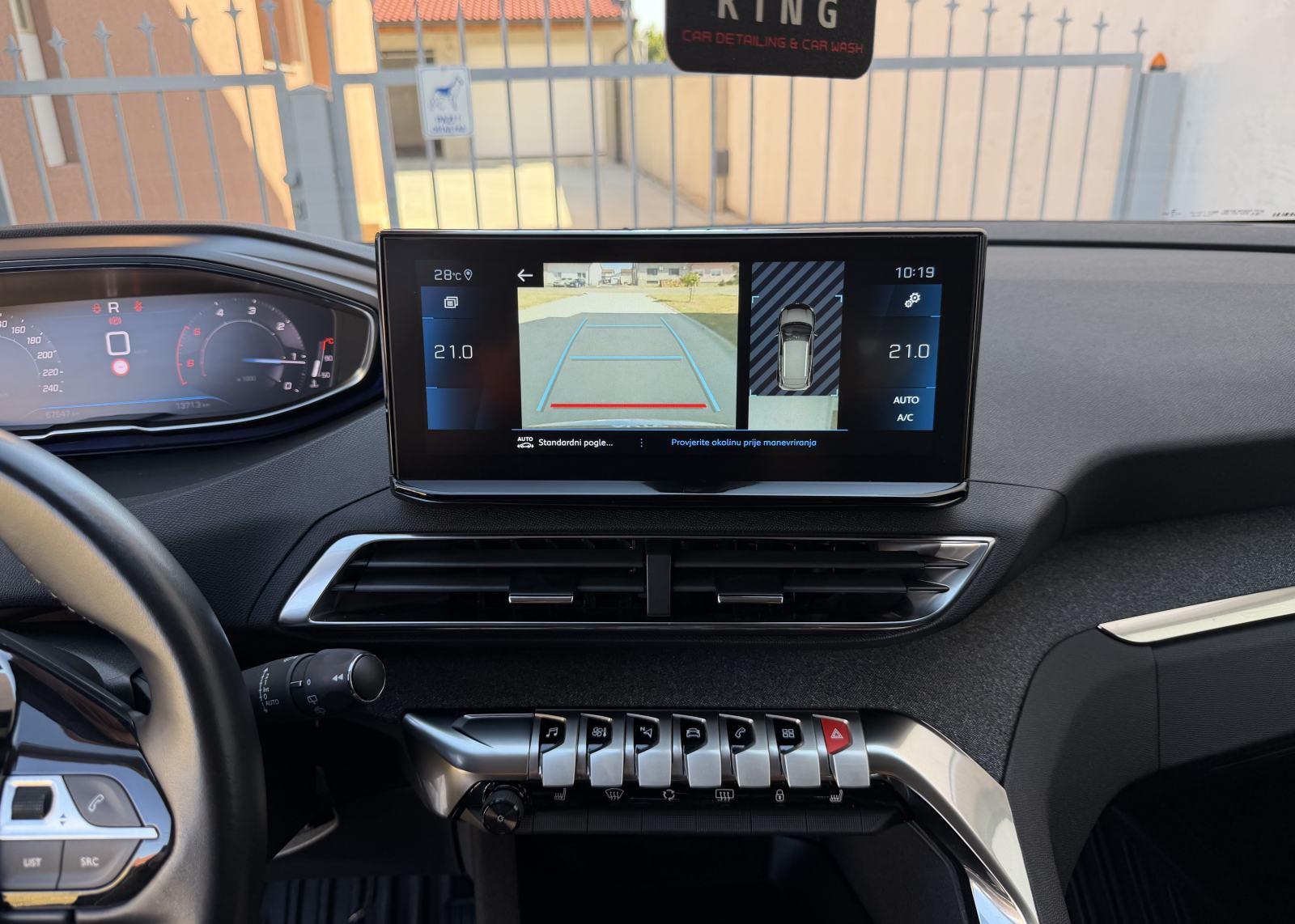 Peugeot 3008 1,5 HDI ALLURE...AUTOMATIK...NAVIGACIJA...KAMERA...ALU..., fotografija 17