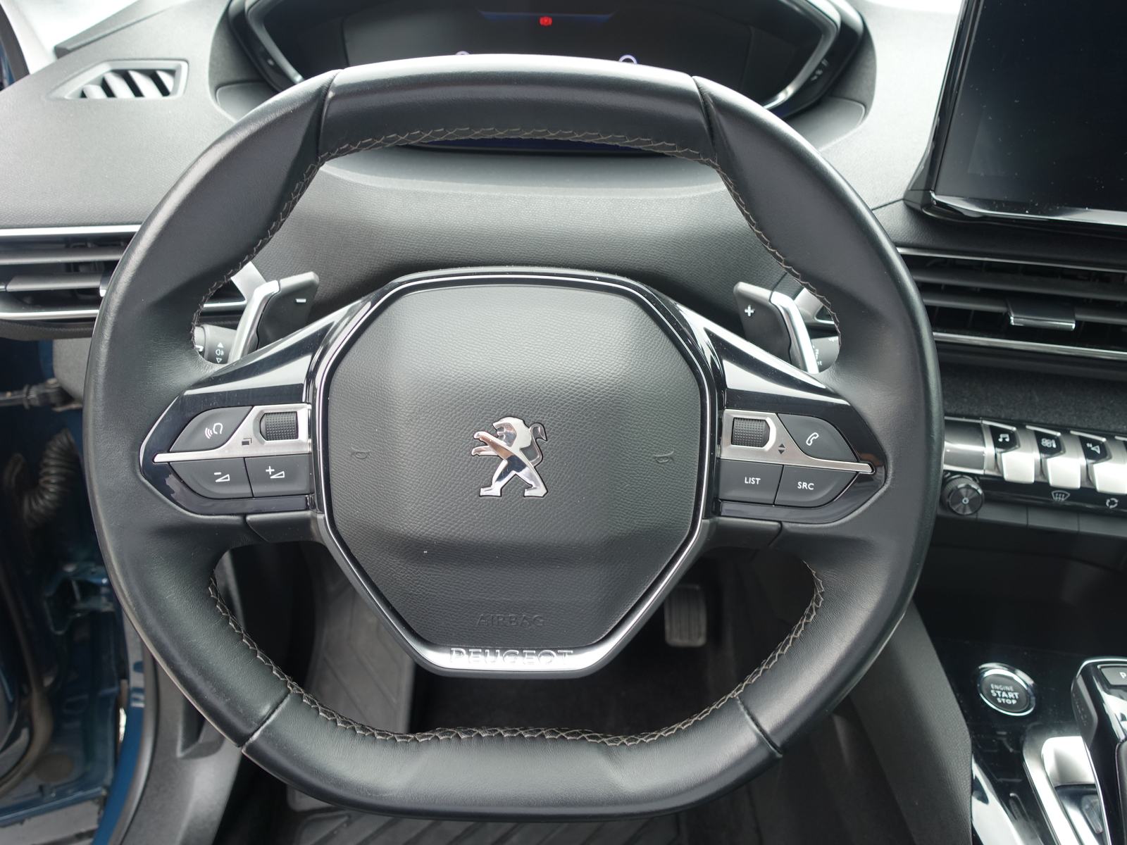 Peugeot 3008 1,5 HDi Allure Pack EAT8 / JAMSTVO + REGISTRACIJA, fotografija 12