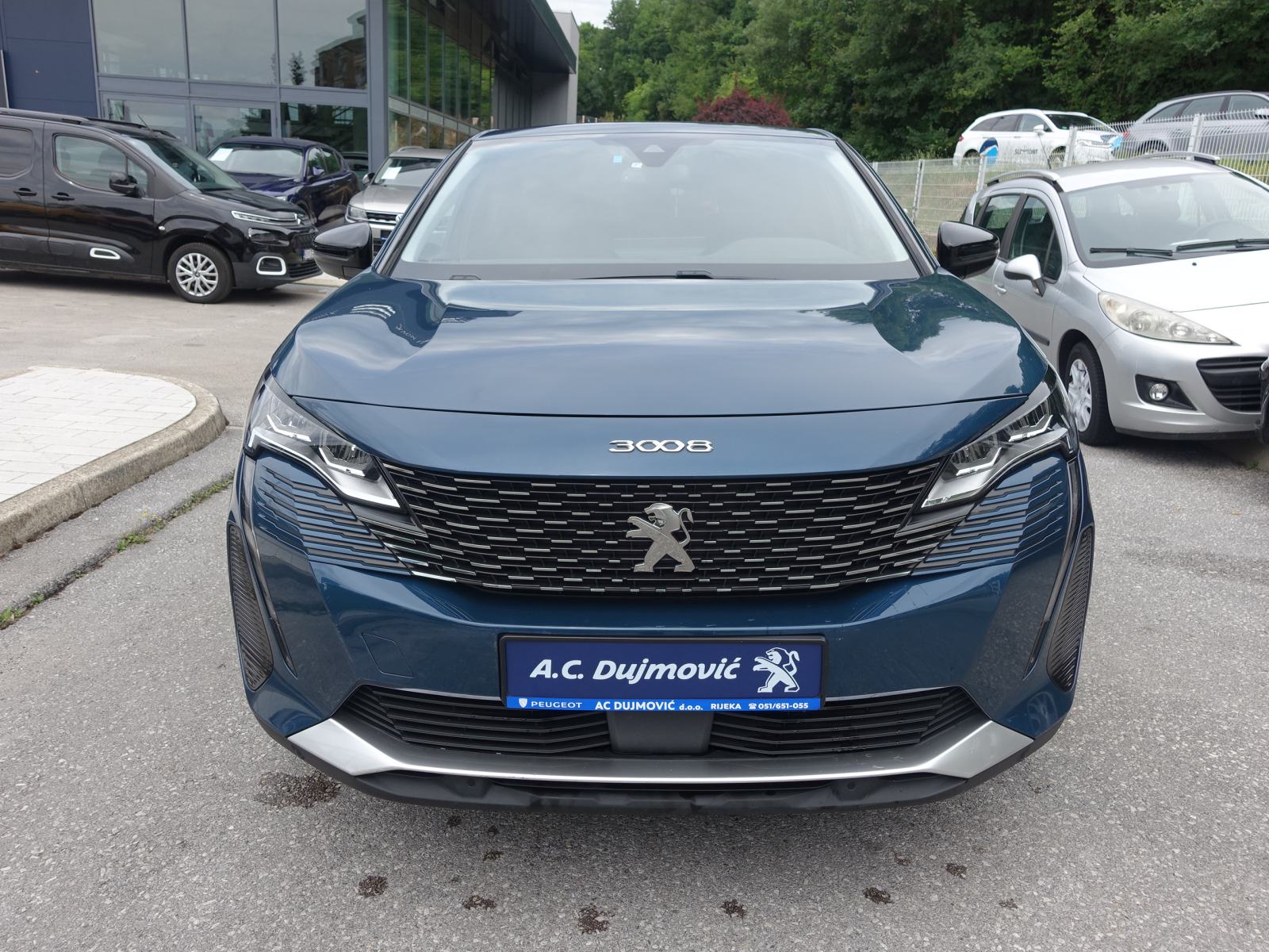 Peugeot 3008 1,5 HDi Allure Pack EAT8 / JAMSTVO + REGISTRACIJA, fotografija 8