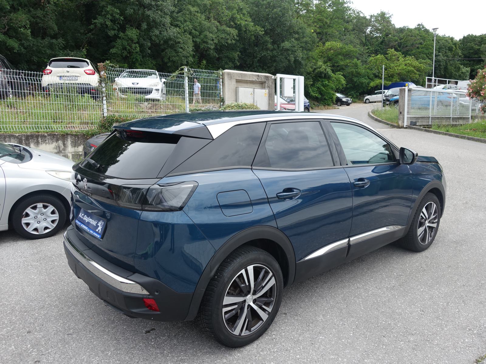 Peugeot 3008 1,5 HDi Allure Pack EAT8 / JAMSTVO + REGISTRACIJA, fotografija 5
